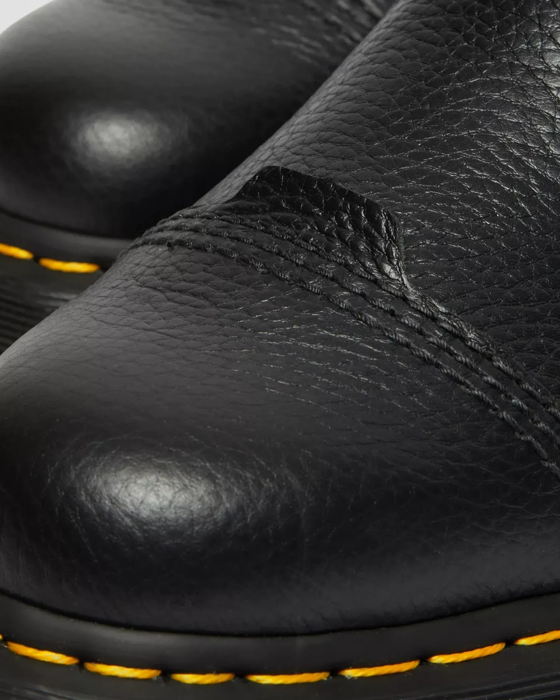 Originals|Platform Boots>Dr. Martens 2976 Bex Fleece-Lined Platform Chelsea Boots Black — Milled Nappa