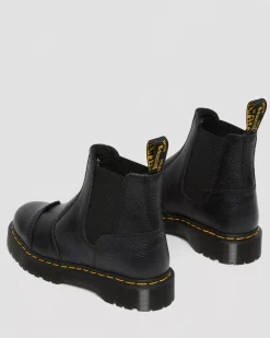 Originals|Platform Boots><noscript><img width=