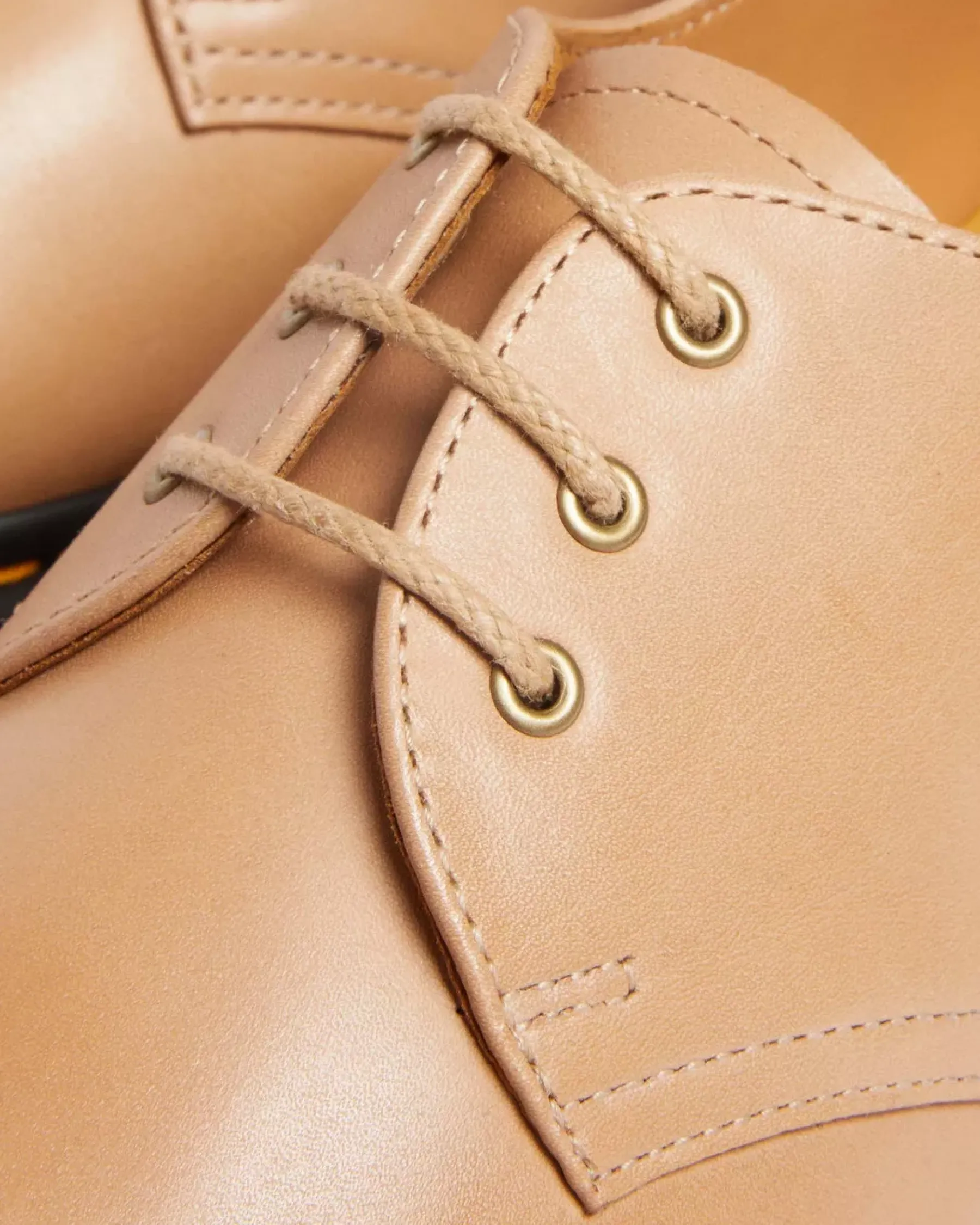 Sale|Originals>Dr. Martens 1461 Carrara Leather Oxford Shoes Beige — Carrara