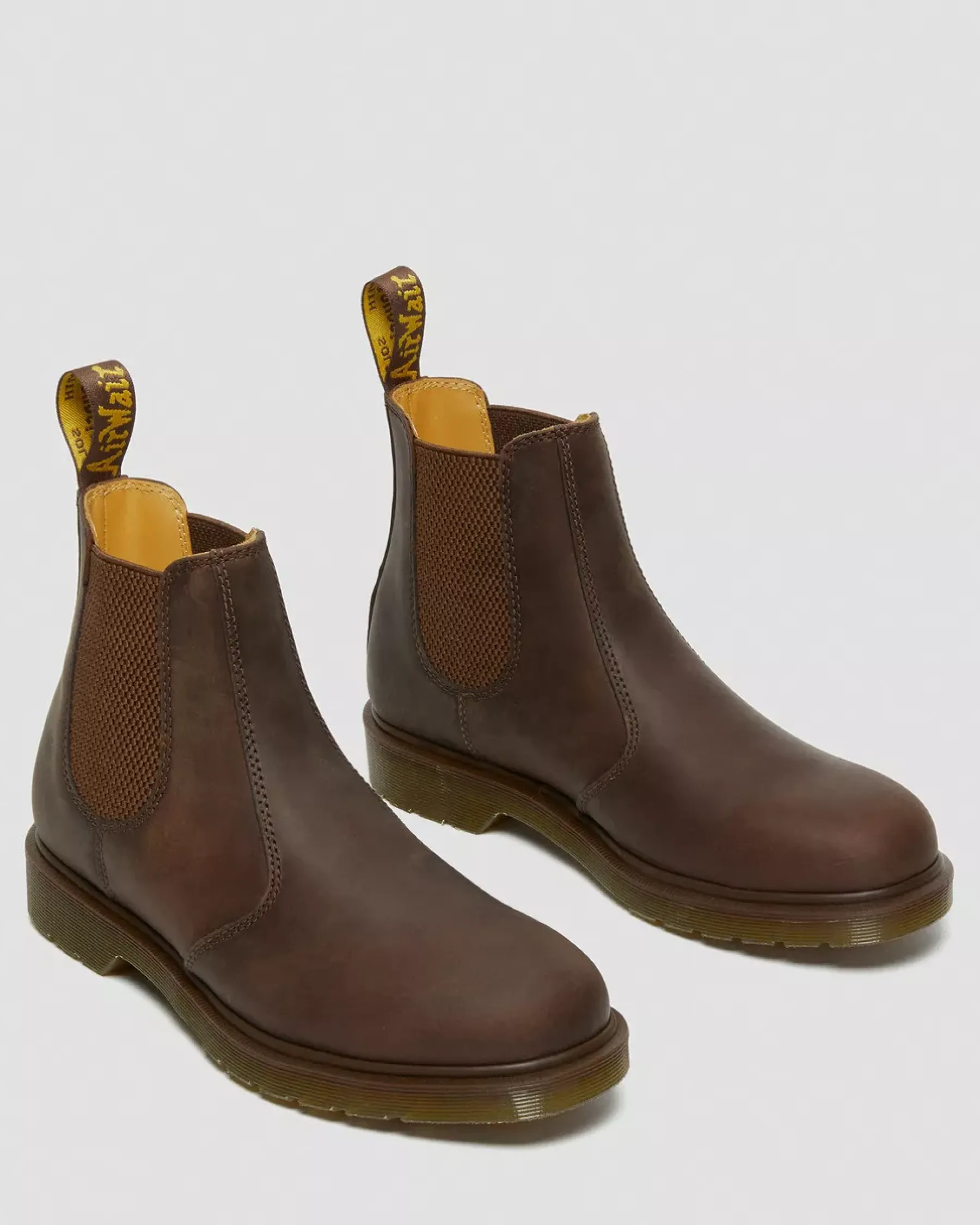 Originals|Bestsellers>Dr. Martens 2976 Crazy Horse Leather Chelsea Boots Brown — Crazy Horse