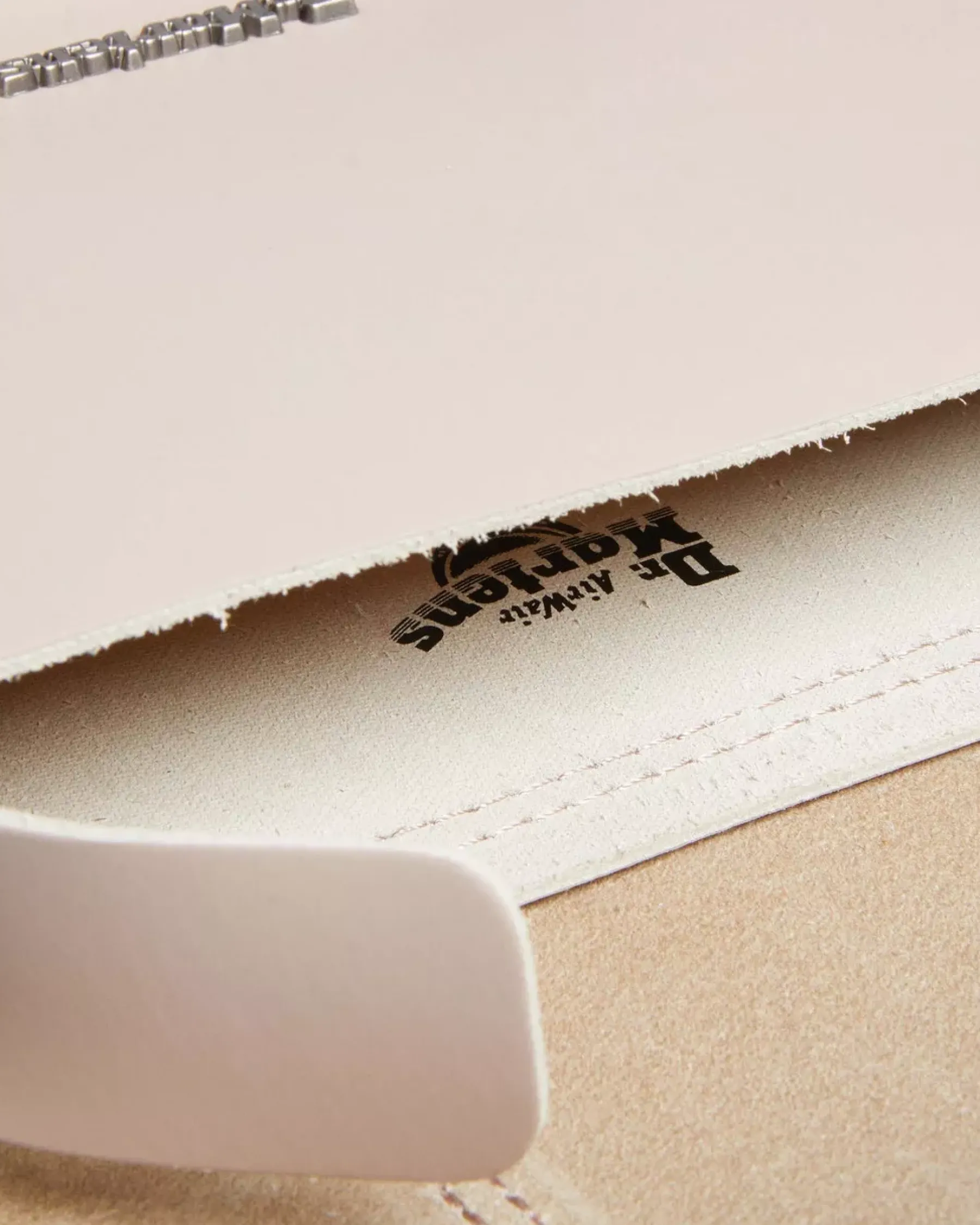 Accessories|Bags>Dr. Martens 7 Inch Leather Crossbody Bag VINTAGE TAUPE — Smooth Leather