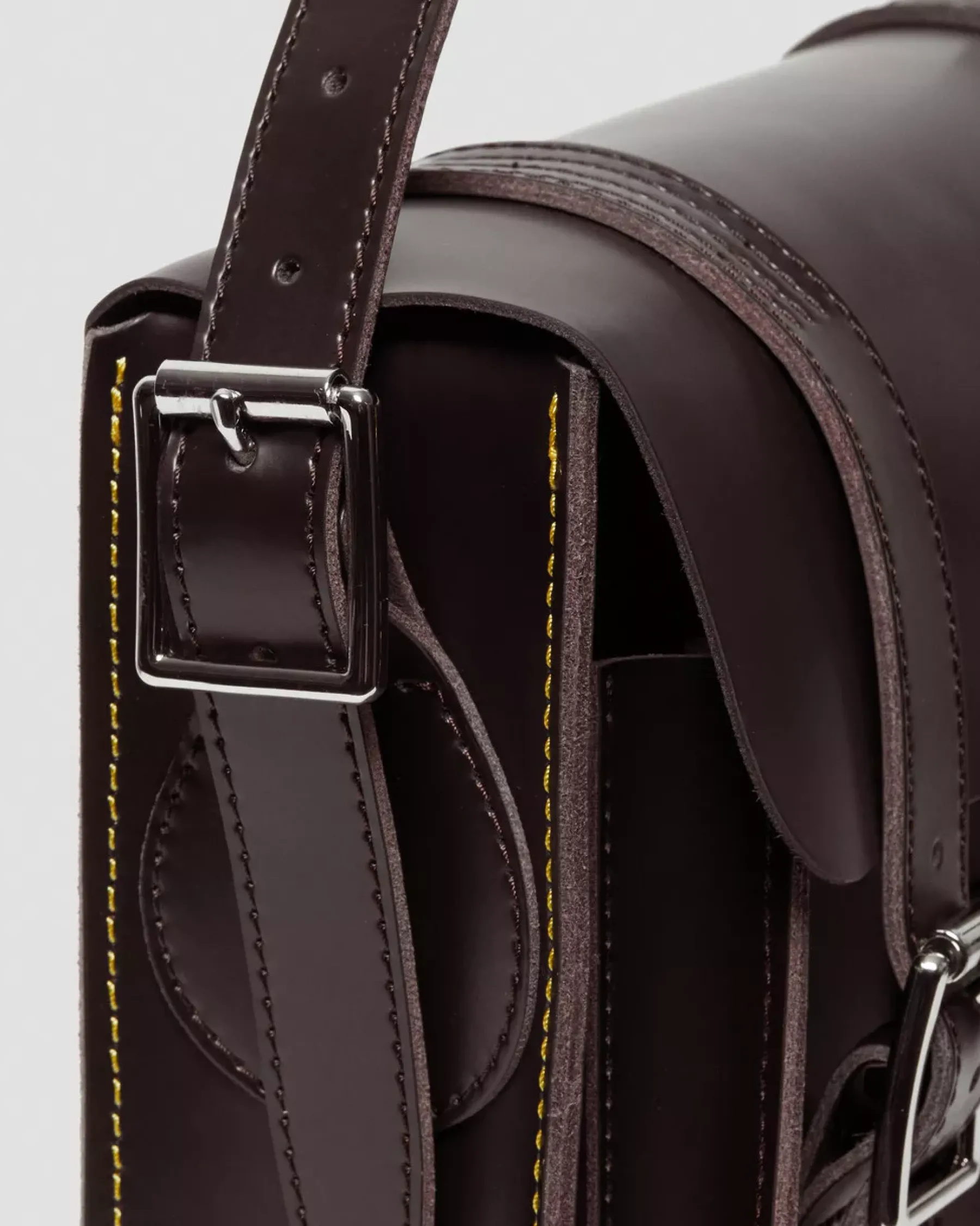 Accessories|Bags>Dr. Martens 11 inch Leather Messenger Bag Burgundy — Kiev & Smooth