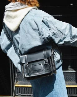 Accessories|Bags>Dr. Martens 11 inch Leather Messenger Bag Black — Kiev & Smooth