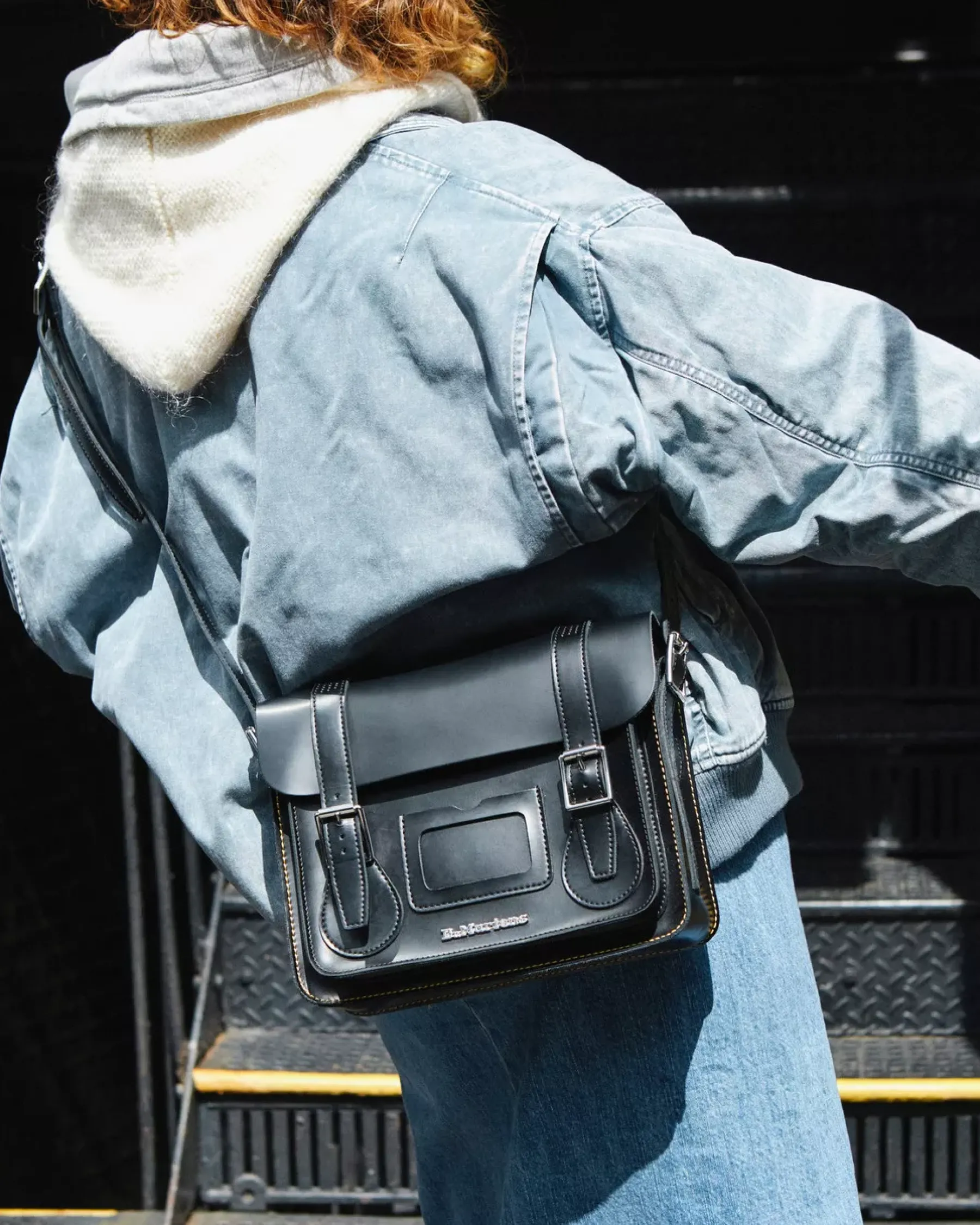 Accessories|Bags>Dr. Martens 11 inch Leather Messenger Bag Black — Kiev & Smooth