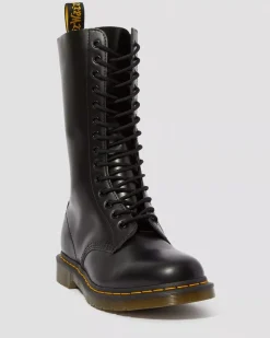 Laces|Accessories>Dr. Martens 83 Inch Round Shoe Laces (12-14 Eye) Black