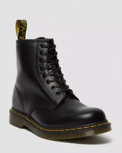 Laces|Accessories>Dr. Martens 55 Inch Waxed Flat Shoe Laces (8-10 Eye) Black — Tetoron