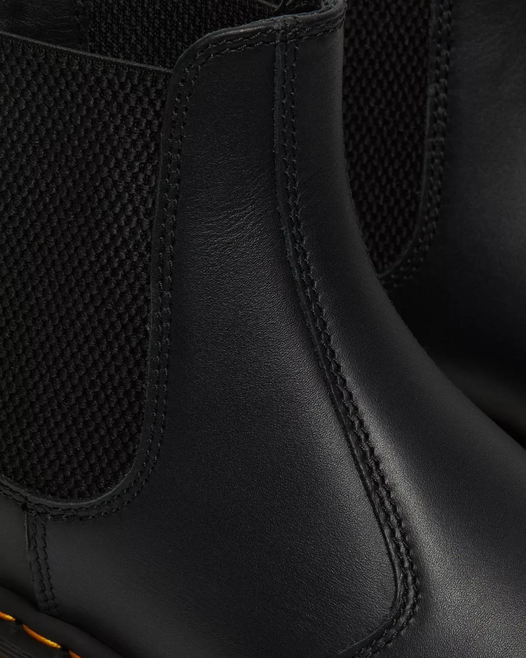 Originals|Chelsea Boots>Dr. Martens 2976 Nappa Leather Chelsea Boots Black — Nappa Leather