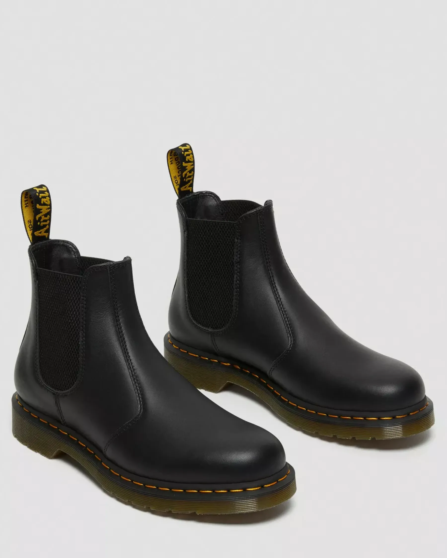Originals|Chelsea Boots>Dr. Martens 2976 Nappa Leather Chelsea Boots Black — Nappa Leather