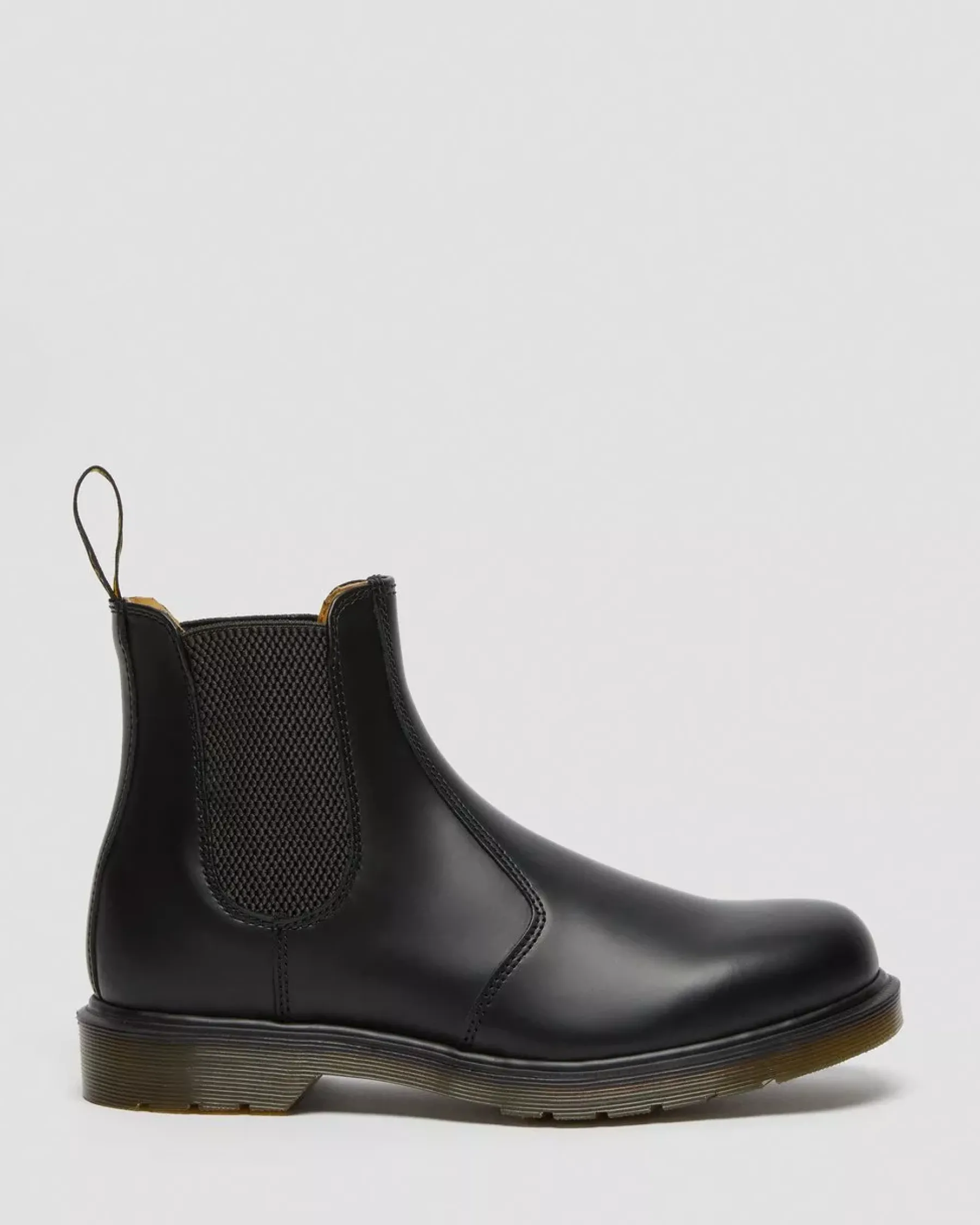 Originals|Chelsea Boots>Dr. Martens 2976 Smooth Leather Chelsea Boots Black — Smooth Leather