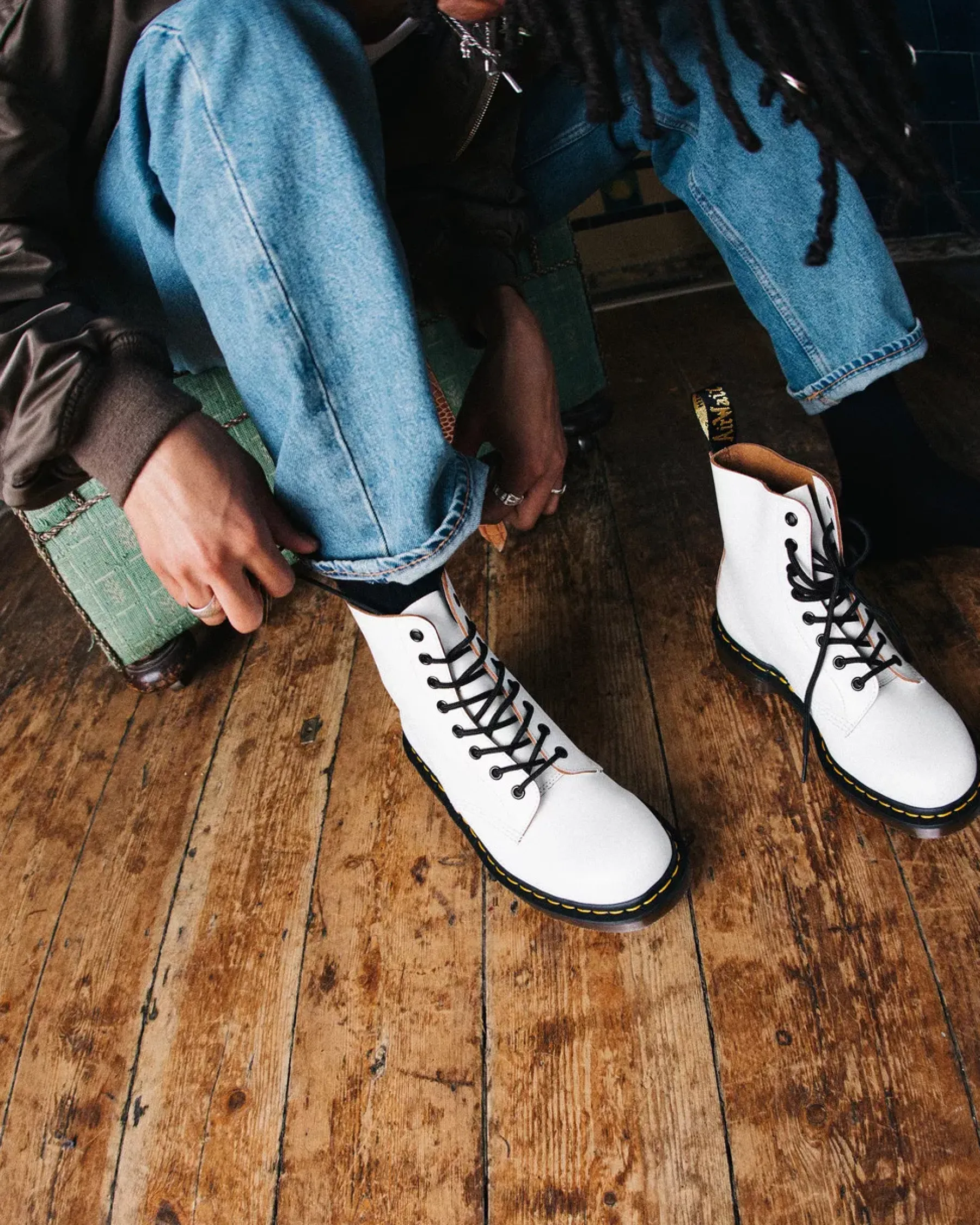 Sale|Originals>Dr. Martens 1460 Vintage Made in England Lace Up Boots White — Quilon