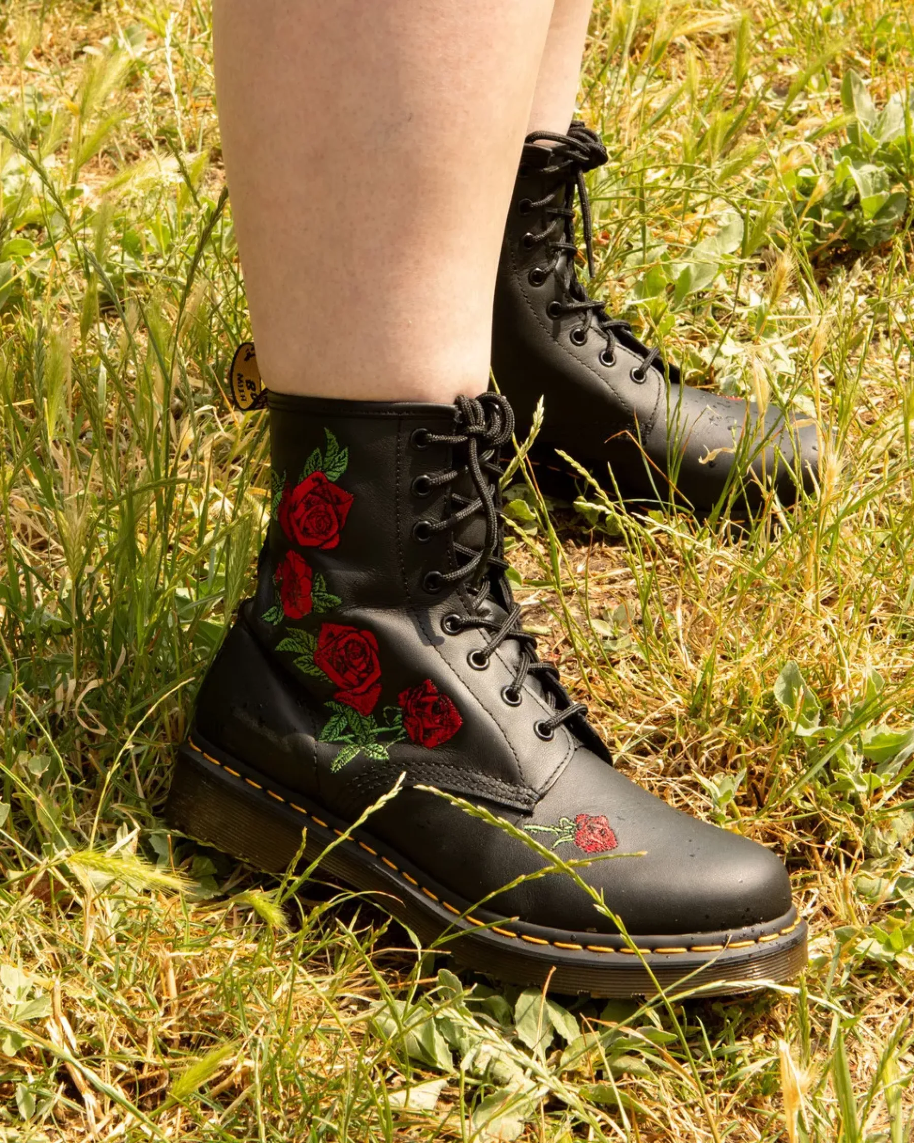 Bestsellers|Originals>Dr. Martens 1460 Vonda Floral Leather Lace Up Boots Black — Softy T
