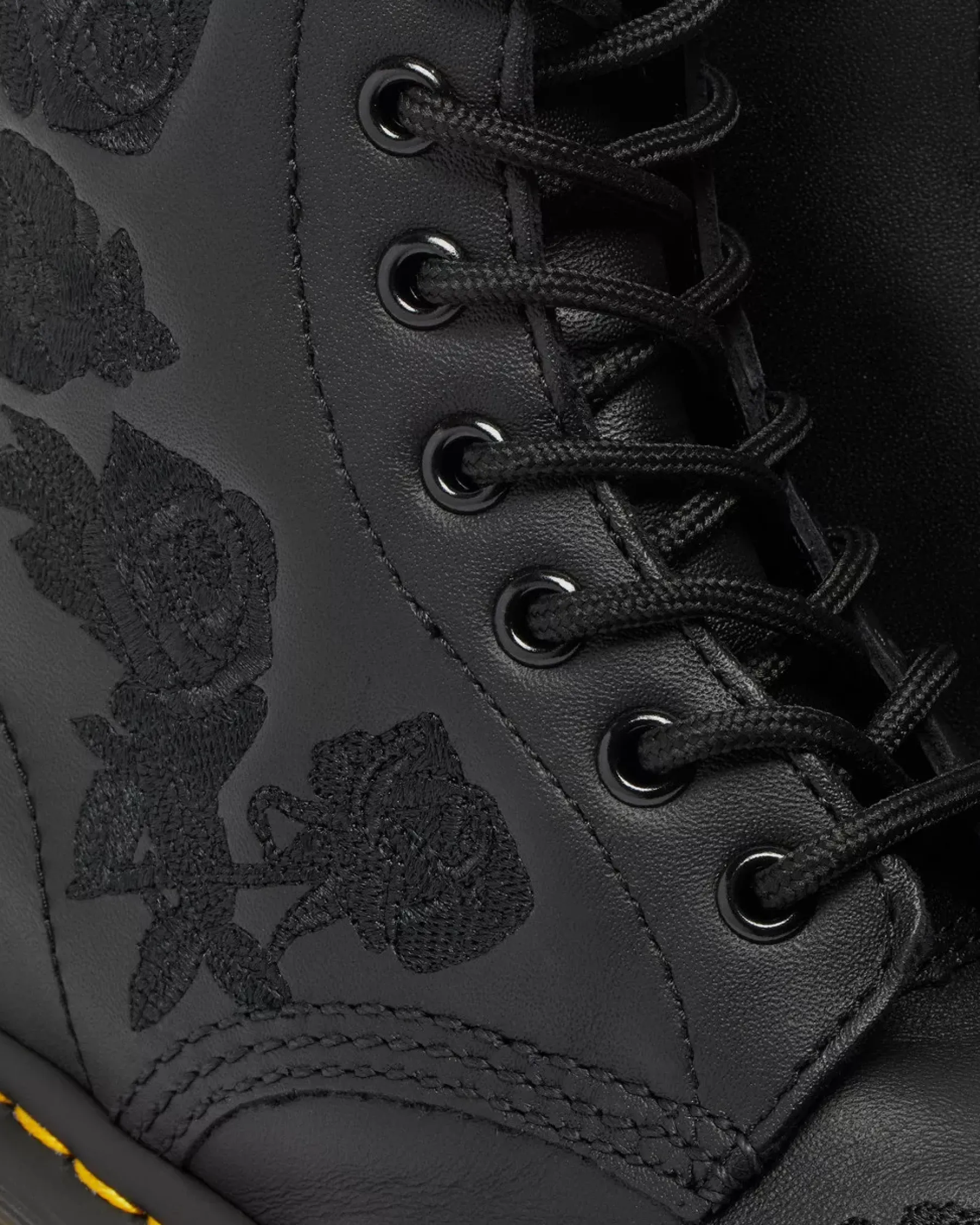 Originals|Ankle Boots>Dr. Martens 1460 Vonda Mono Women's Floral Boots Black — Softy T