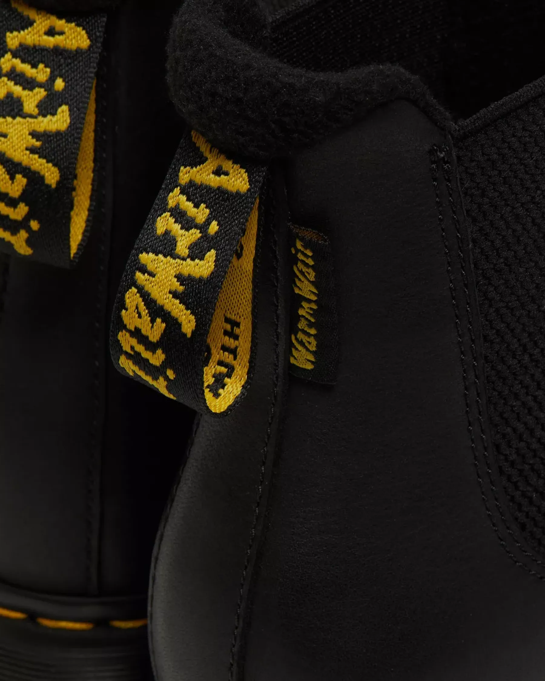 Originals|Winter Boots>Dr. Martens 2976 Warmwair Leather Chelsea Boots Black — Valor Wp