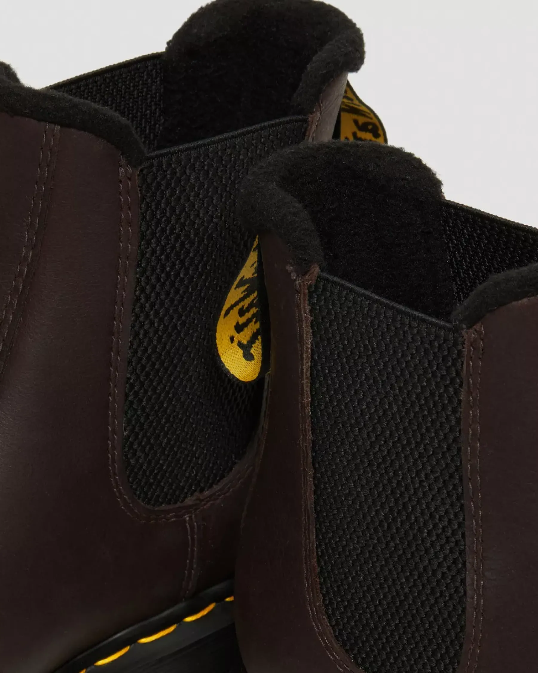 Originals|Winter Boots>Dr. Martens 2976 Warmwair Leather Chelsea Boots Dark Brown — Valor Wp