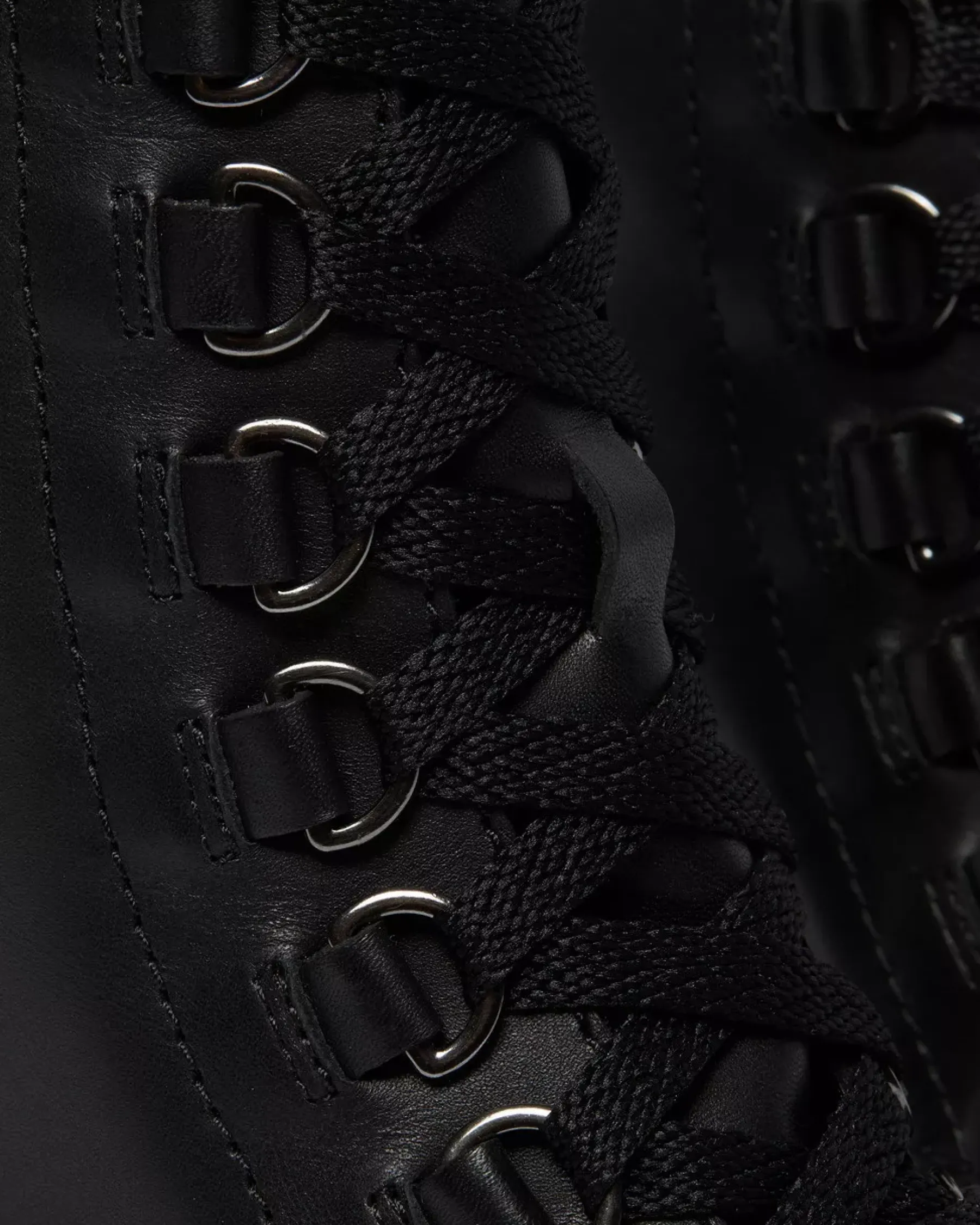 Heeled Boots|Boots>Dr. Martens Chesney Leather Flared Heel Lace Up Boots Black — Sendal