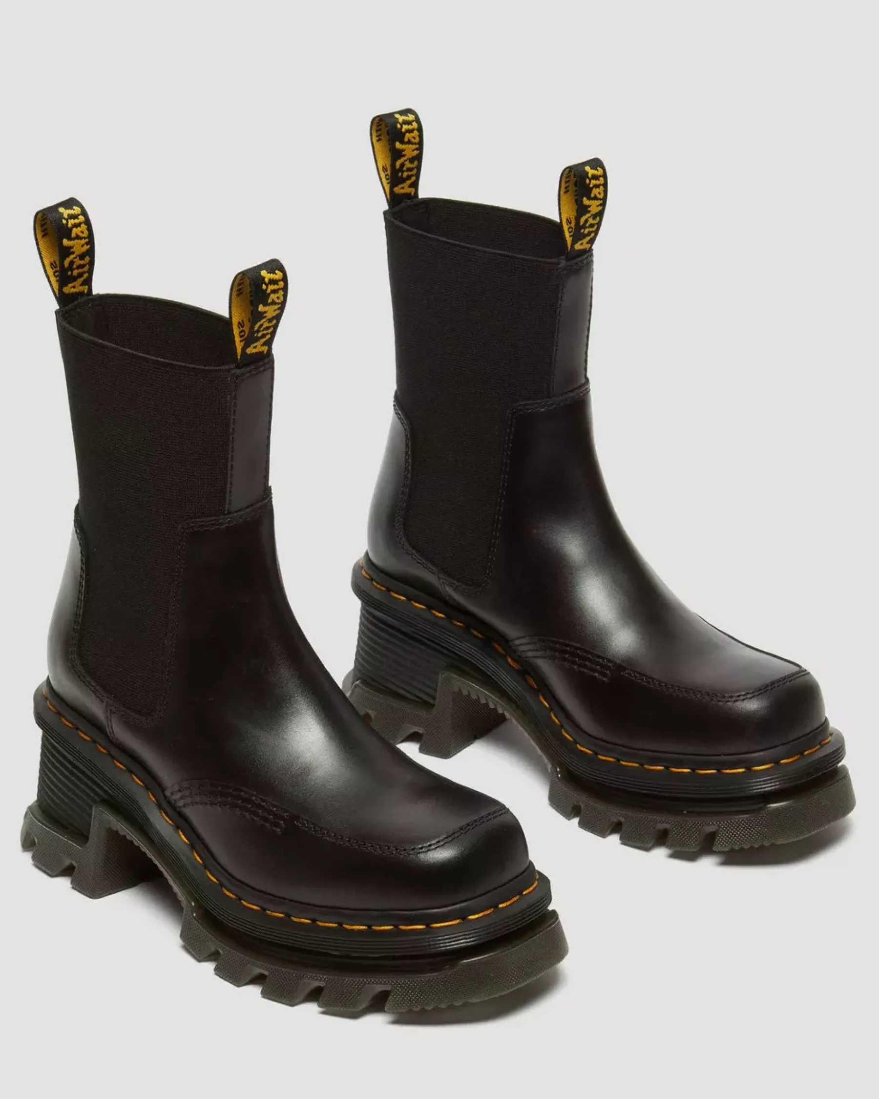 Heeled Boots|Chelsea Boots>Dr. Martens Corran Chelsea Atlas Leather Heeled Boots Black — Atlas