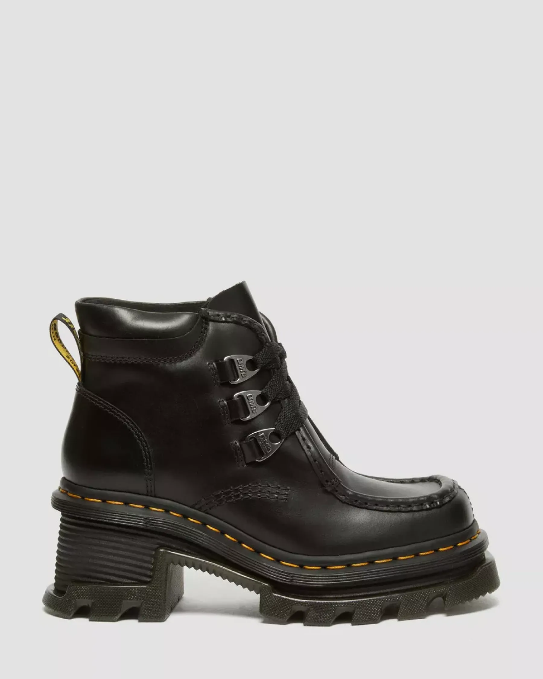 Heeled Boots|Boots>Dr. Martens Corran 3-Eye Atlas Leather Heeled Boots Black — Atlas