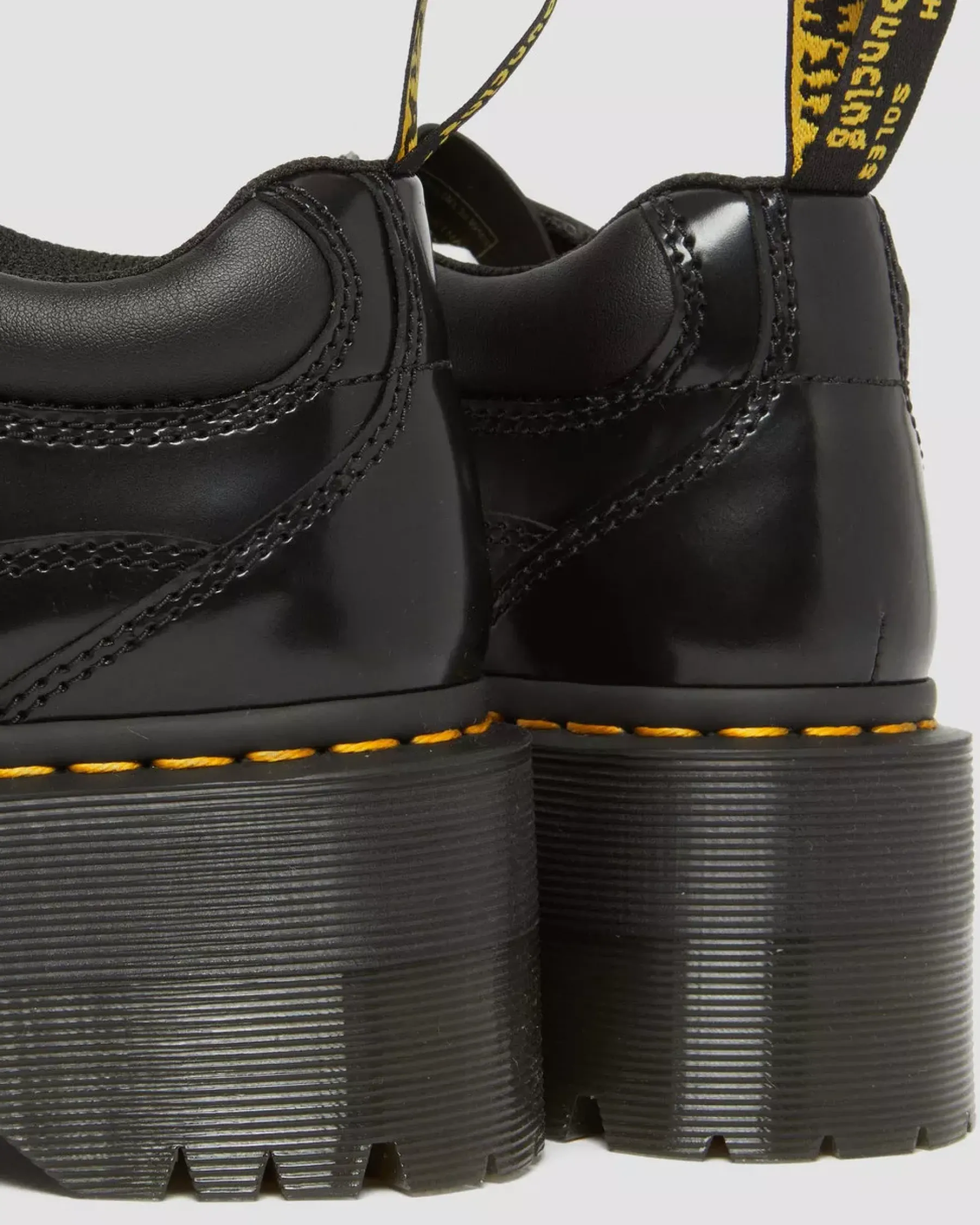 Platform Shoes|Platforms>Dr. Martens 5-Eye Max Buttero Leather Platform Shoes Black — Buttero