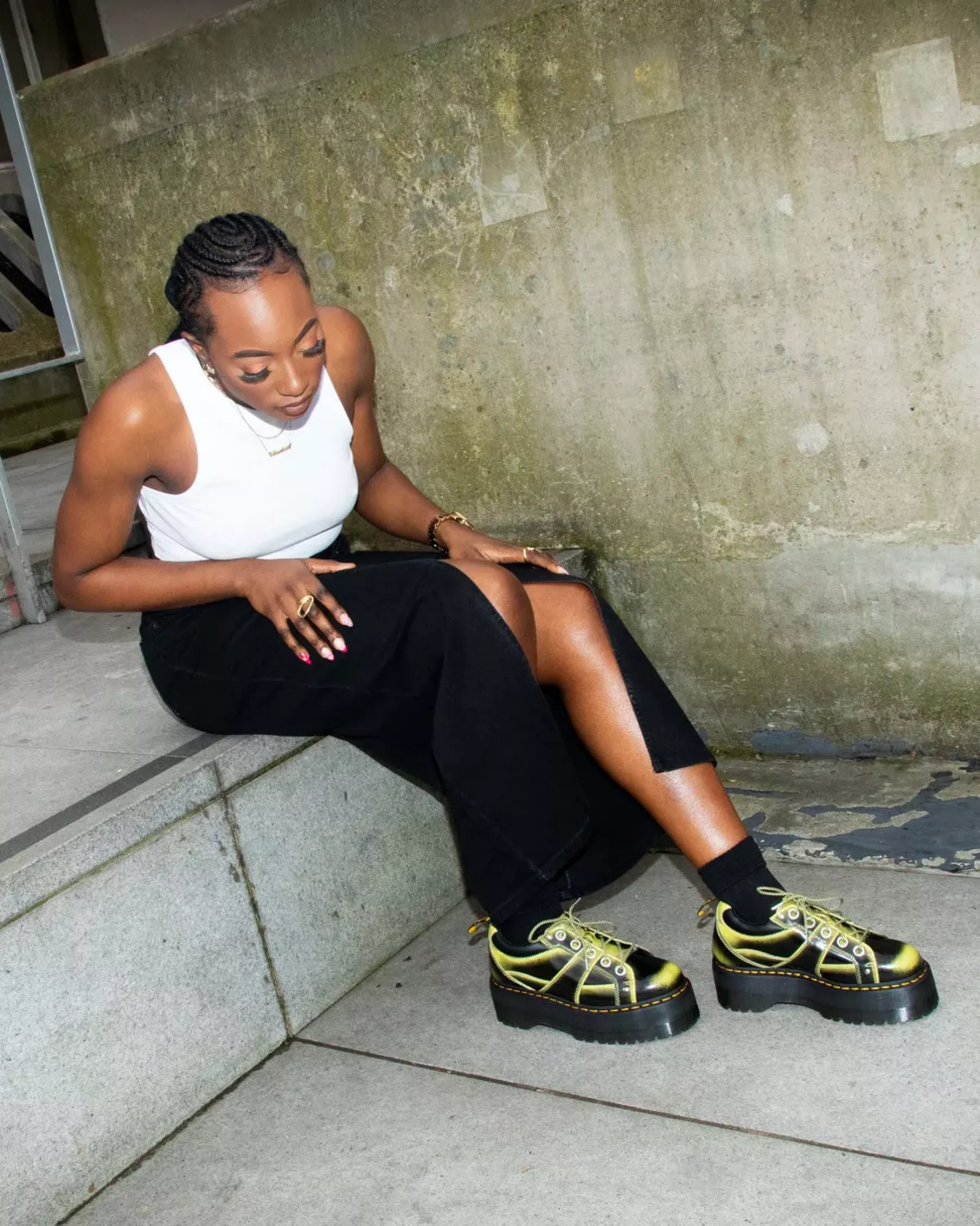 Platform Shoes|Shoes>Dr. Martens 5-Eye Max Distressed Leather Platform Shoes Lime Green — Arcadia