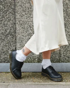 Socks|Accessories>Dr. Martens Frill Organic Cotton Socks White — Organic Cotton Blend