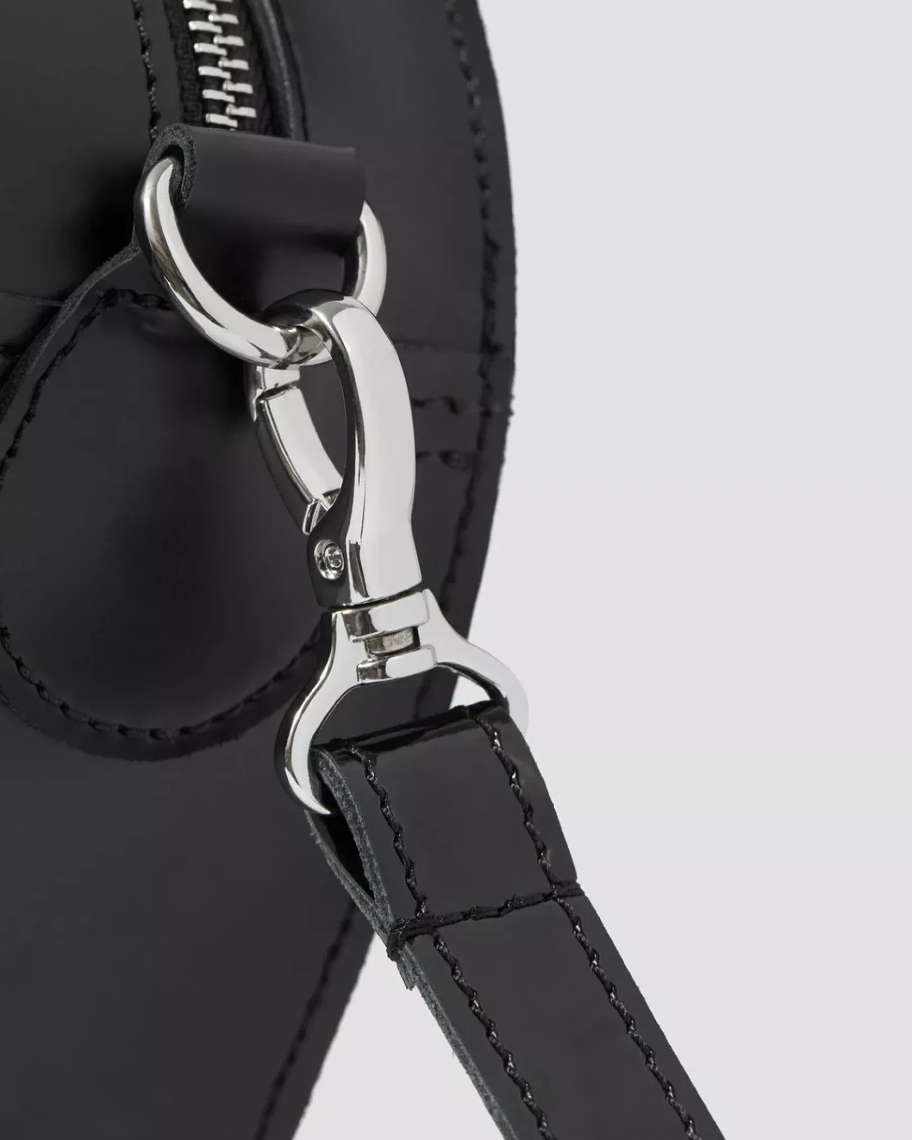 Accessories|Bags>Dr. Martens Heart Shaped Leather Backpack Black — Kiev
