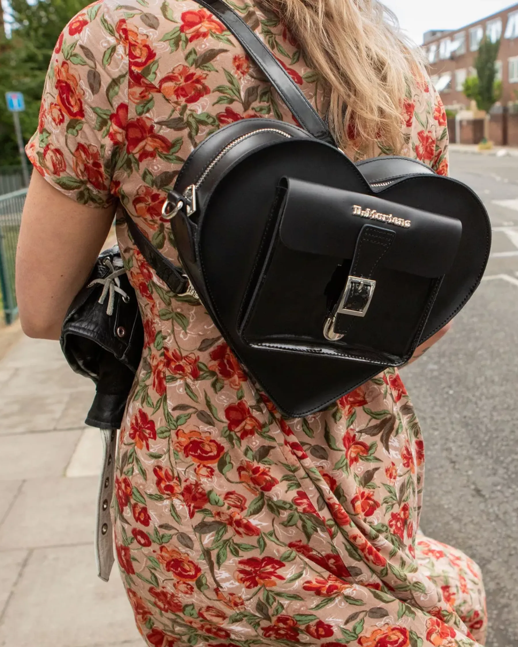 Accessories|Bags>Dr. Martens Heart Shaped Leather Backpack Black — Kiev