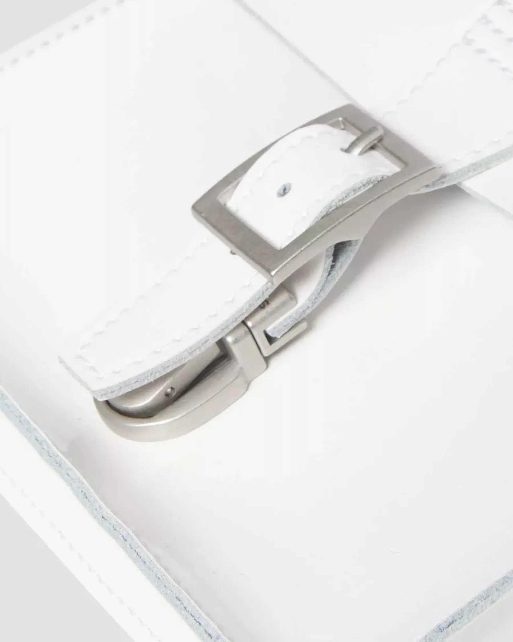Accessories|Bags>Dr. Martens Heart Shaped Leather Backpack White — Kiev
