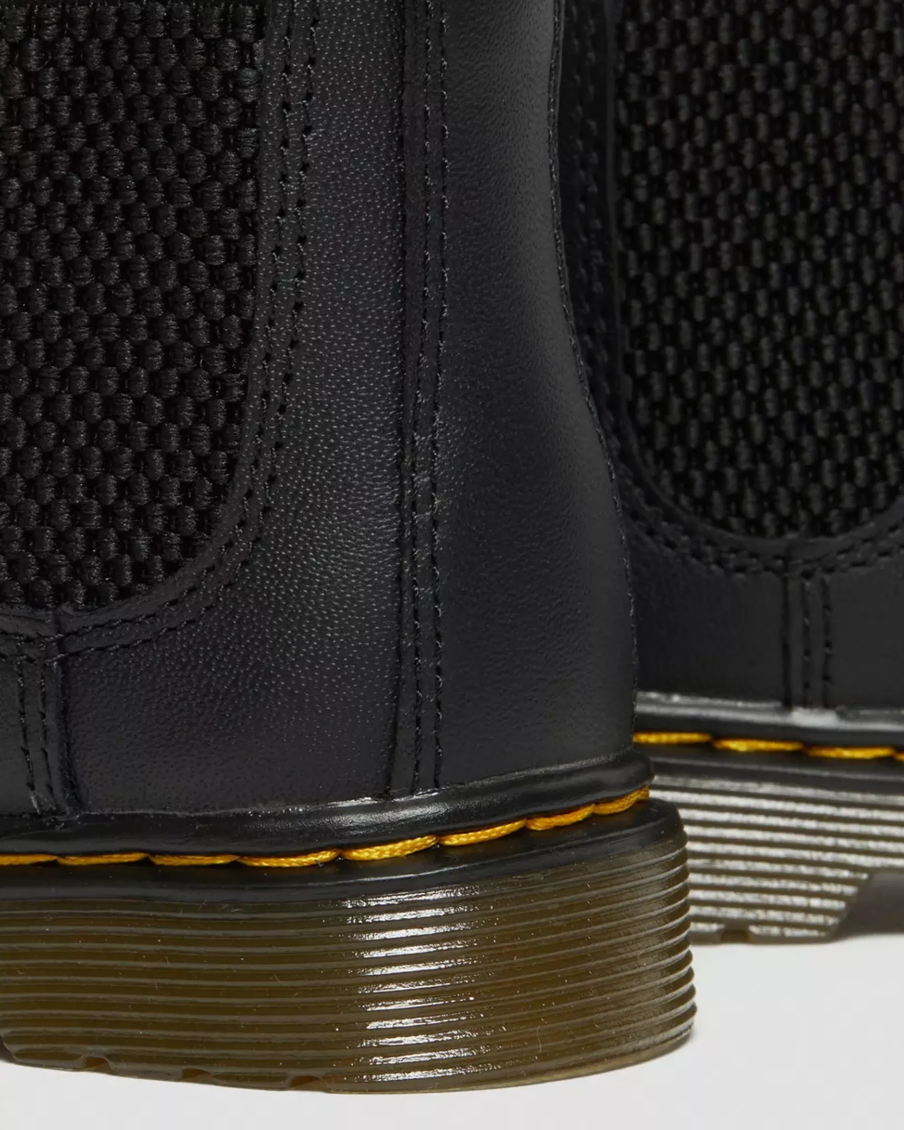 Infant / 0-1 Years|Toddler / 2-4 Years>Dr. Martens Infant/Toddler 2976 Softy T Leather Chelsea Boots Black — Softy T