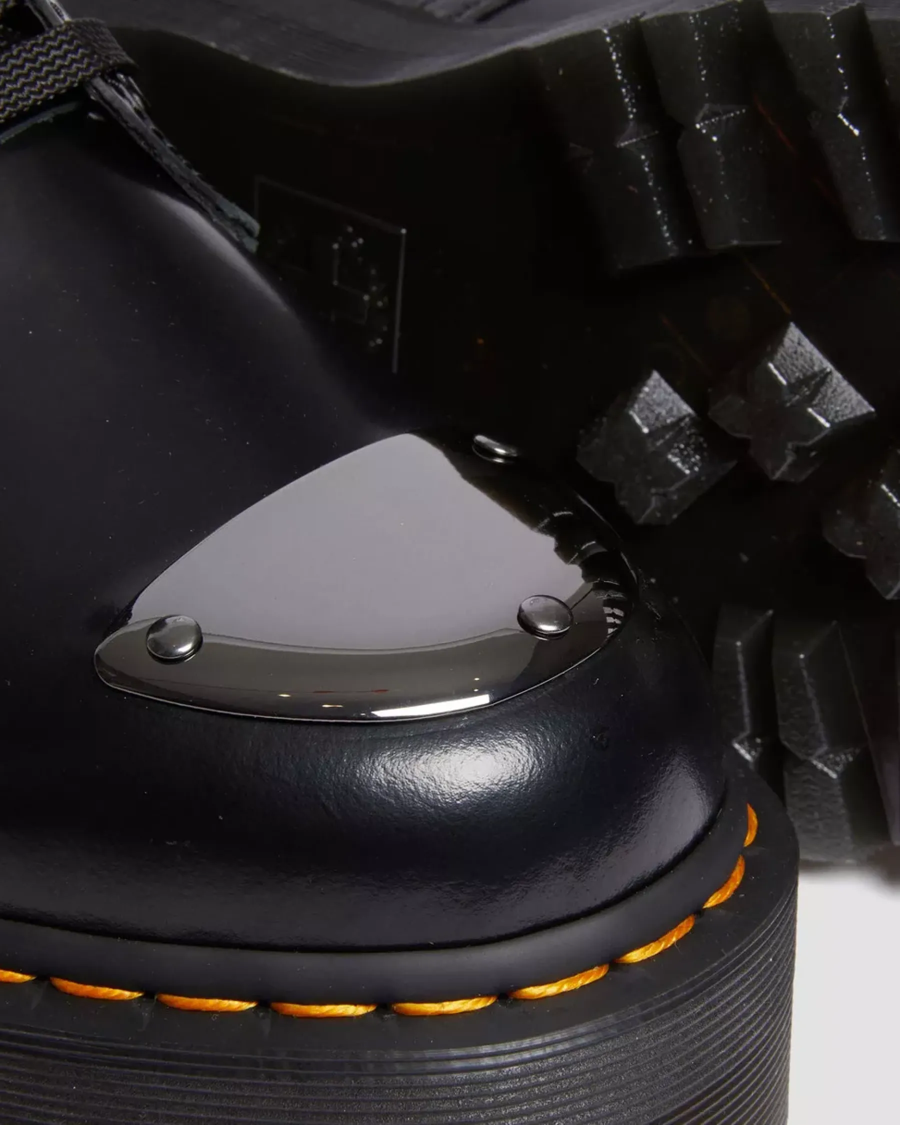 Sale|Platform Boots>Dr. Martens Jadon Boot Toe Guard Leather Platforms Black — Buttero