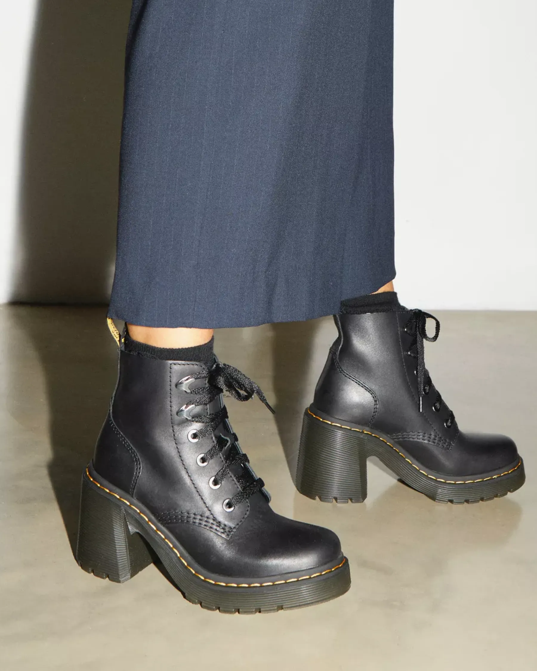 Platform Boots|Heeled Boots>Dr. Martens Jesy Sendal Leather Lace Up Flared Heel Boots Black — Sendal