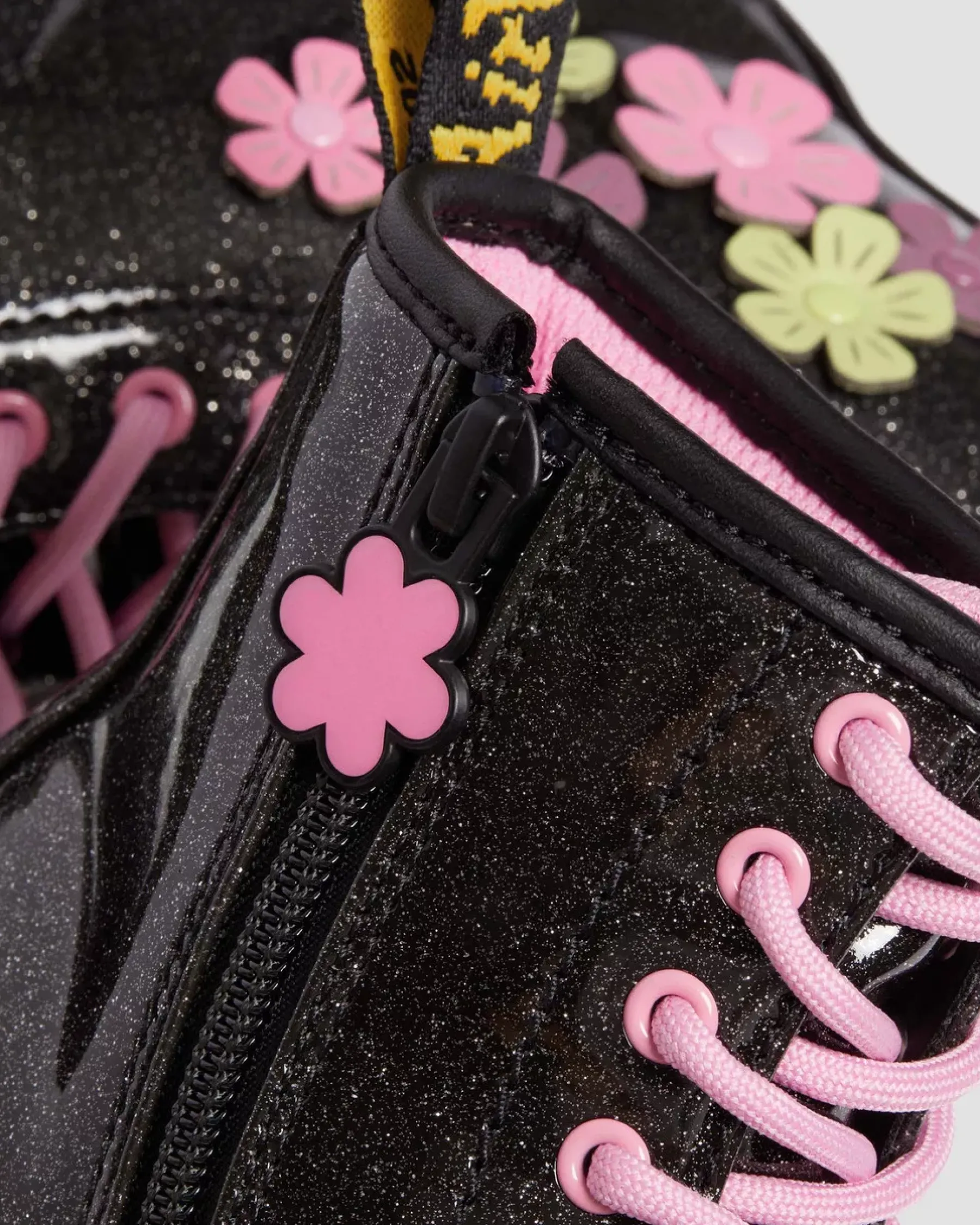 School Styles|Junior / 5-7 Years>Dr. Martens Junior 1460 Glitter & Flower Applique Lace Up Boots Black+Multi — Coated Glitter Pu+Athena