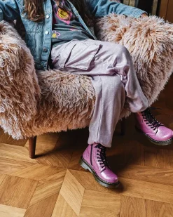School Styles|Junior / 5-7 Years>Dr. Martens Junior 1460 Glitter Lace Up Boots Dark Pink — Coated Glitter