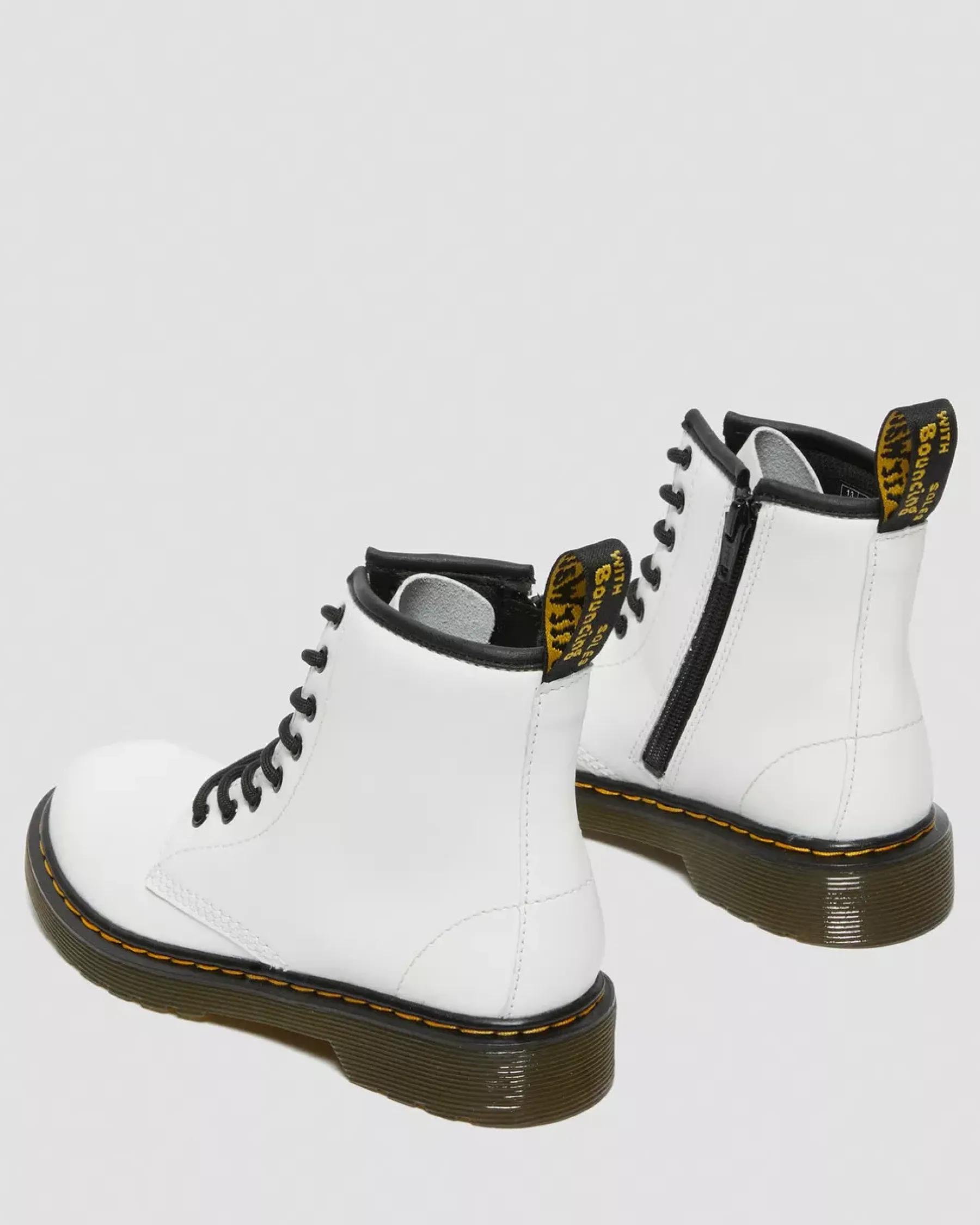 School Styles|Junior / 5-7 Years>Dr. Martens Junior 1460 Leather Lace Up Boots White — Romario