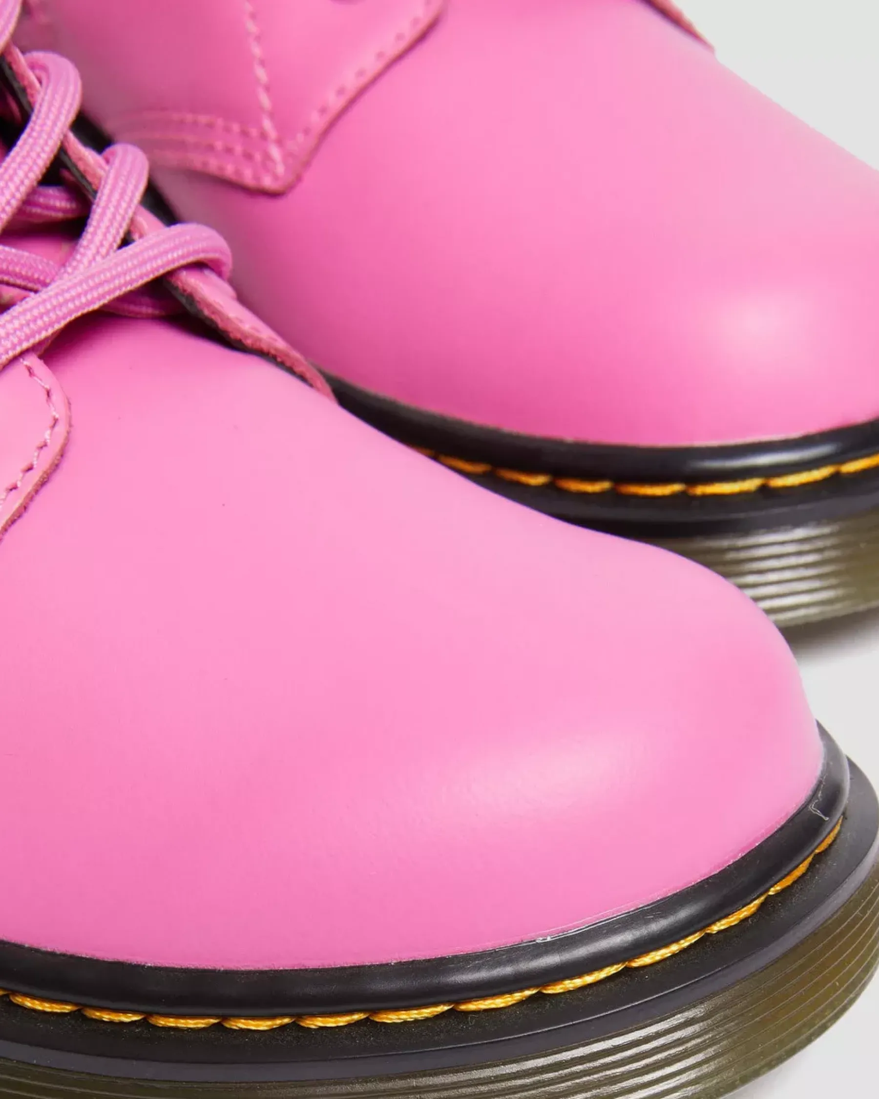 Sale|School Styles>Dr. Martens Junior 1460 Leather Lace Up Boots THRIFT PINK — Romario