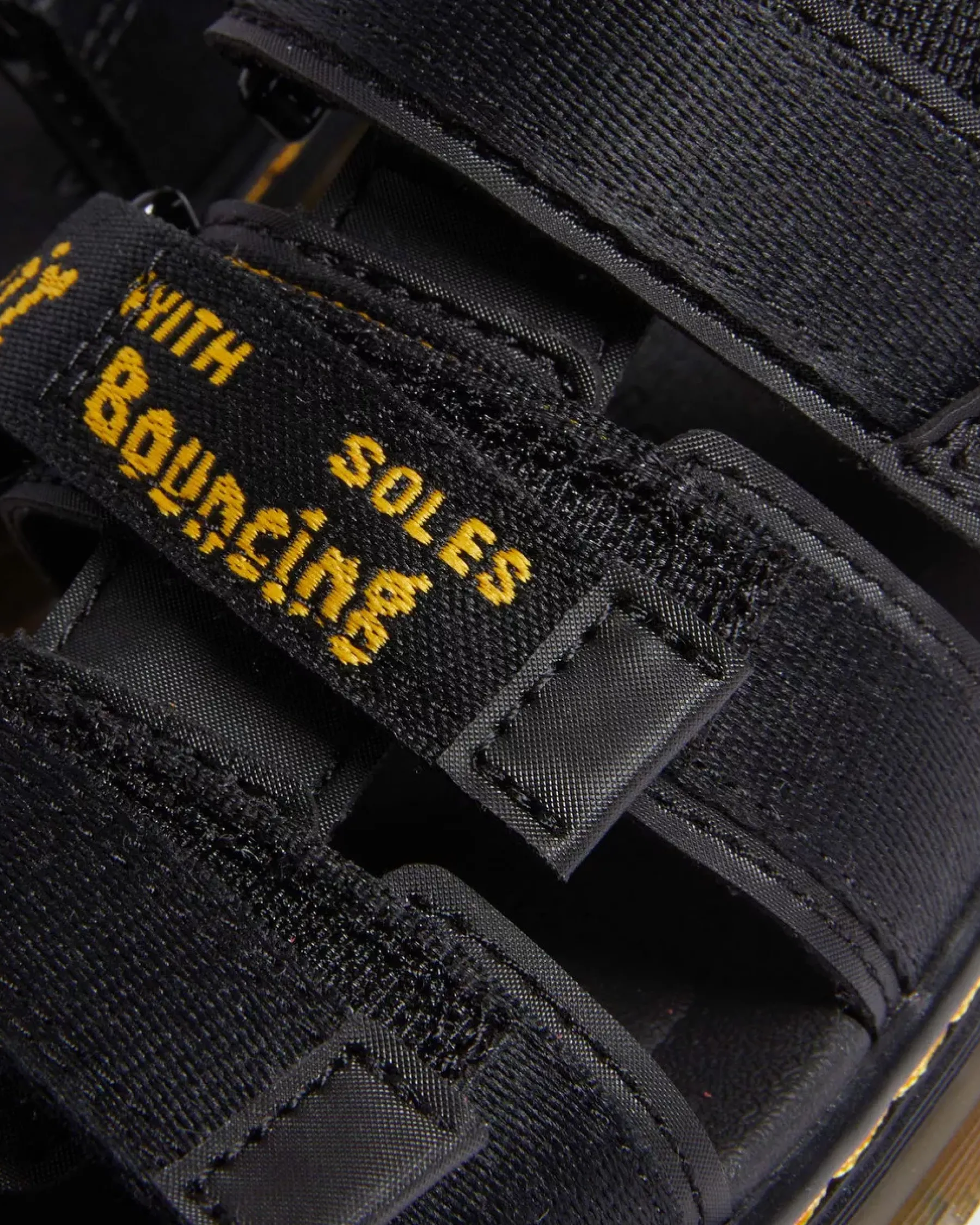 Sale|Junior / 5-7 Years>Dr. Martens Junior Callan Casual Sandals Black — Extra Tough 50/50+Rubbery