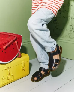 Junior / 5-7 Years|Sandals>Dr. Martens Junior Moby II Leather Velcro Sandals Black — T Lamper