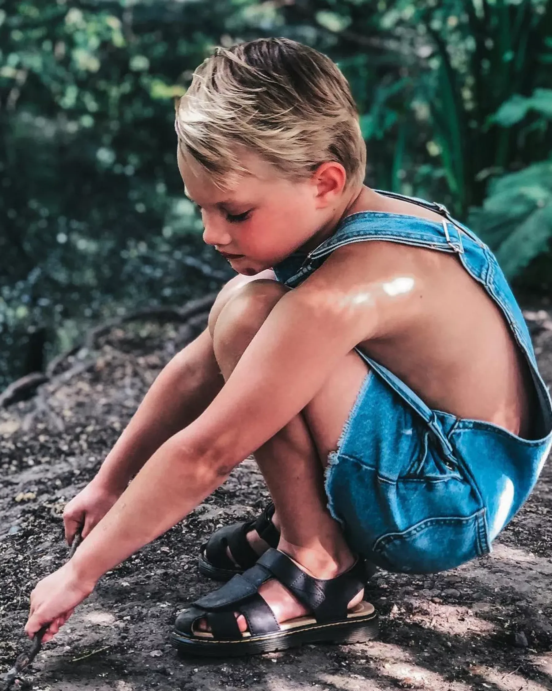 Junior / 5-7 Years|Sandals>Dr. Martens Junior Moby II Leather Velcro Sandals Black — T Lamper