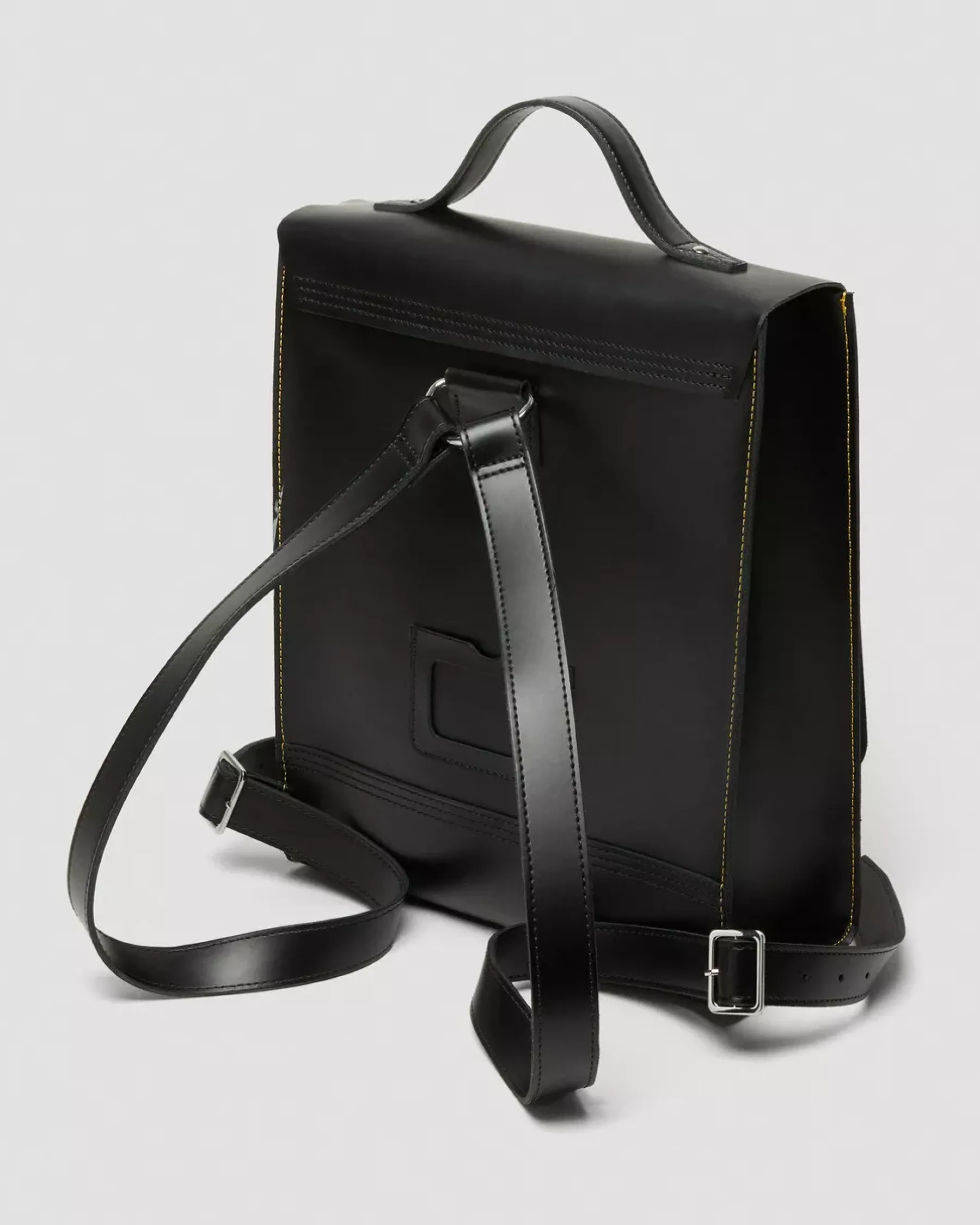 Accessories|Bags>Dr. Martens Leather Box Backpack Black — Kiev