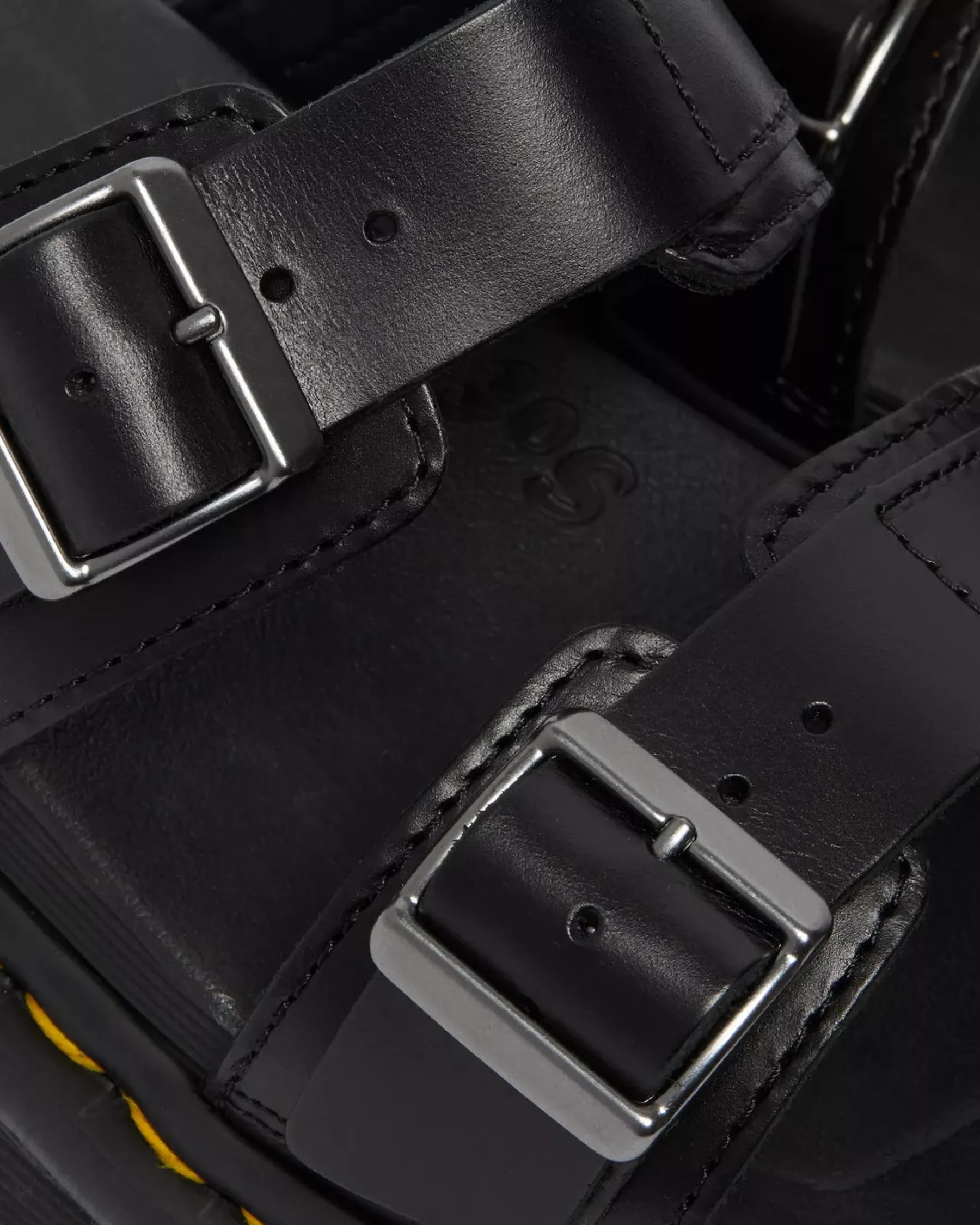 Bestsellers|Mules & Slides>Dr. Martens Myles Brando Leather Buckle Slide Sandals Black — Brando