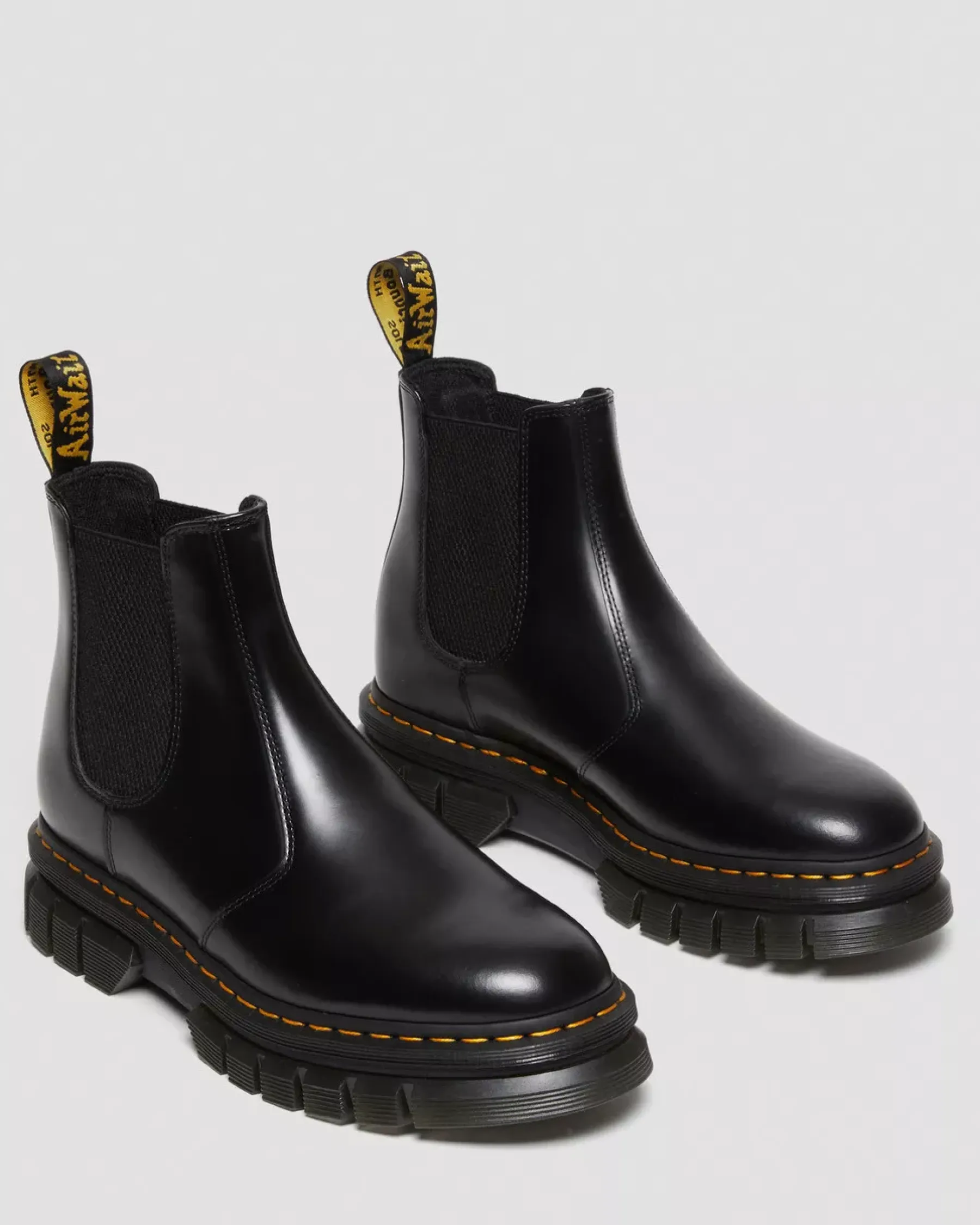 Sale|Platform Boots>Dr. Martens Rikard Polished Smooth Leather Chelsea Boots Black — Polished Smooth