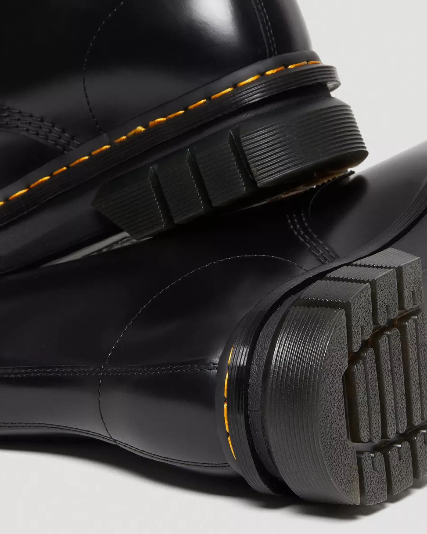 Sale|Platform Boots>Dr. Martens Rikard Smooth Leather Platform Lace Up Boots Black — Polished Smooth
