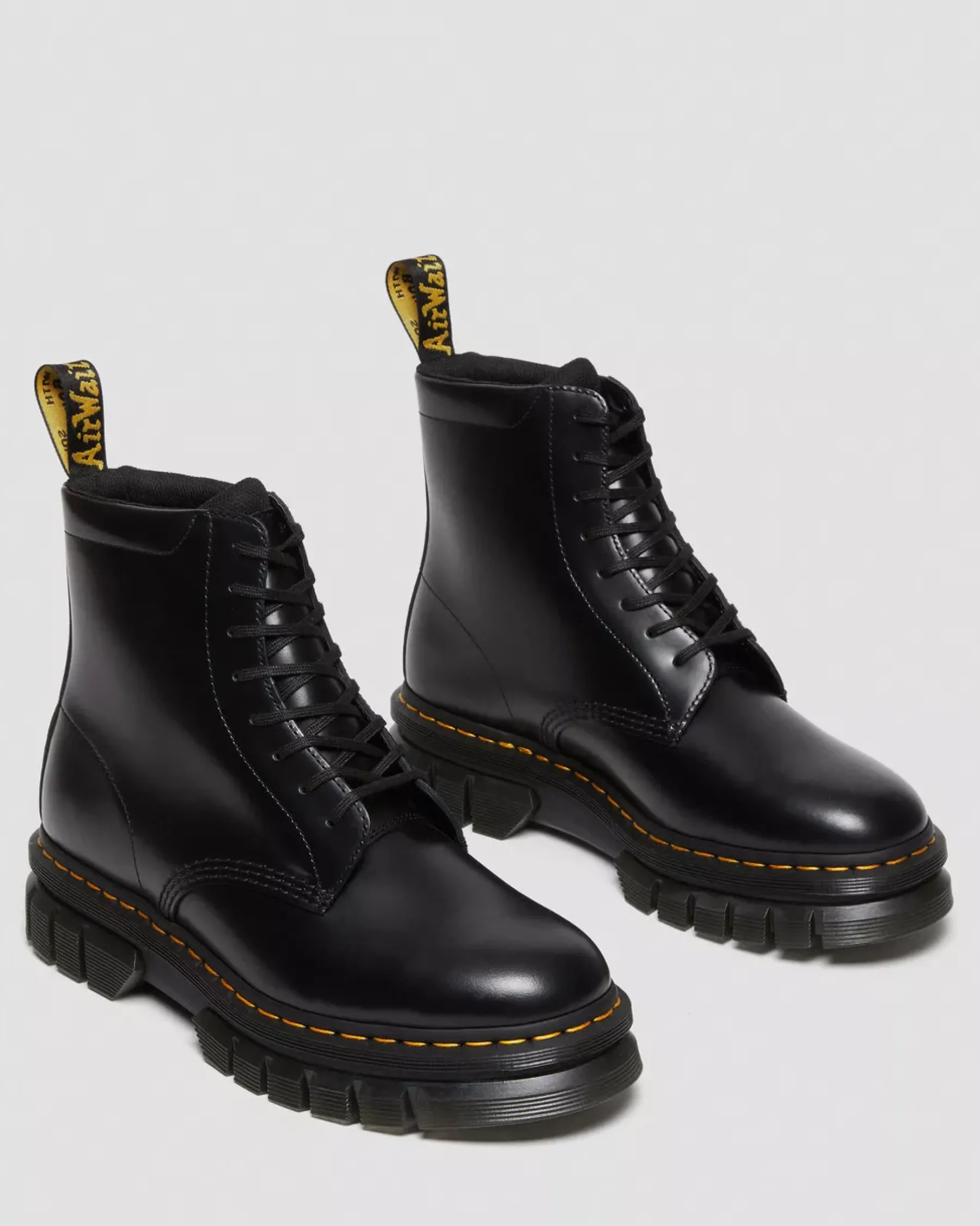 Sale|Platform Boots>Dr. Martens Rikard Smooth Leather Platform Lace Up Boots Black — Polished Smooth