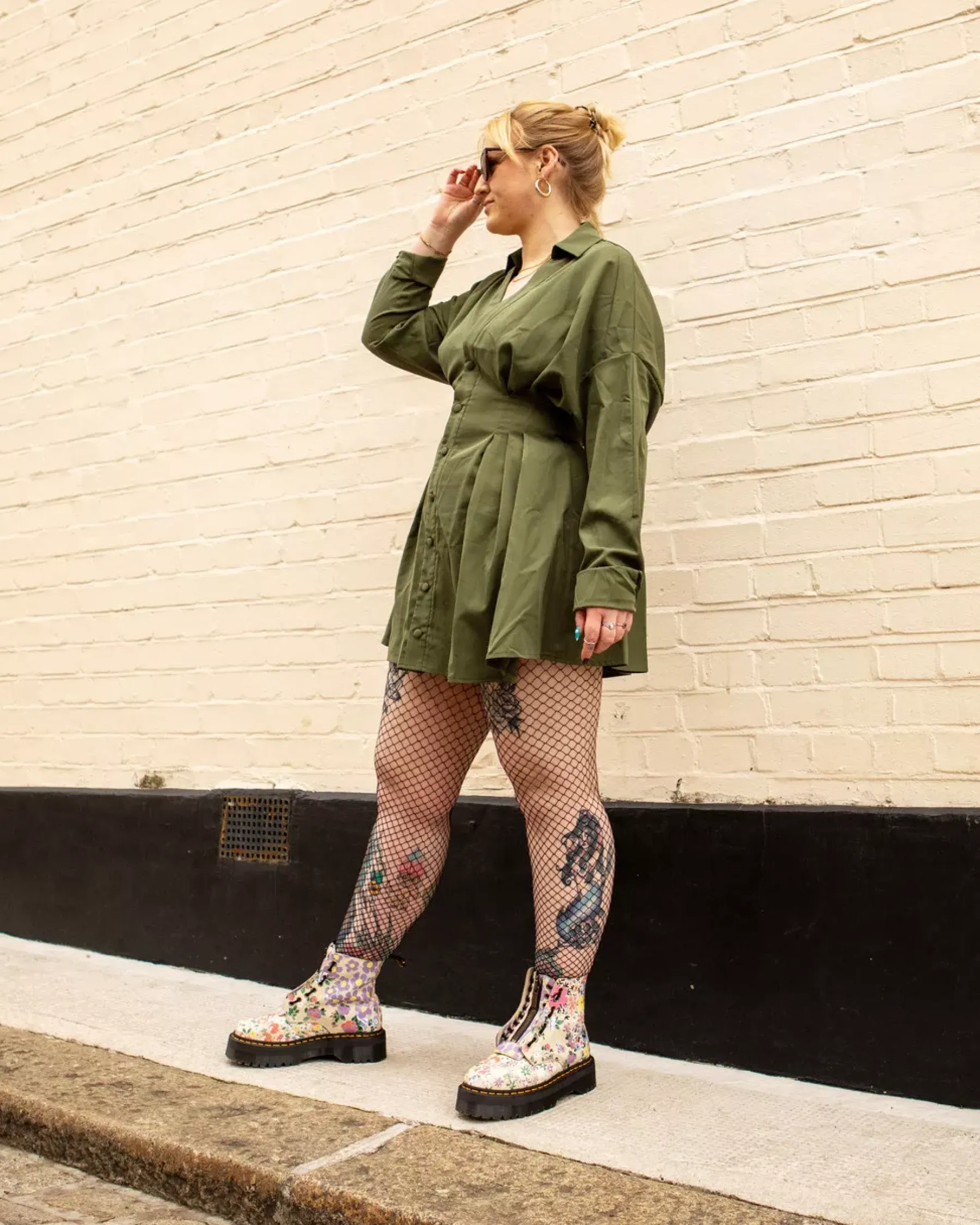 Sale|Platform Boots>Dr. Martens Sinclair Floral Mash Up Leather Platform Boots Parchment Beige — Backhand