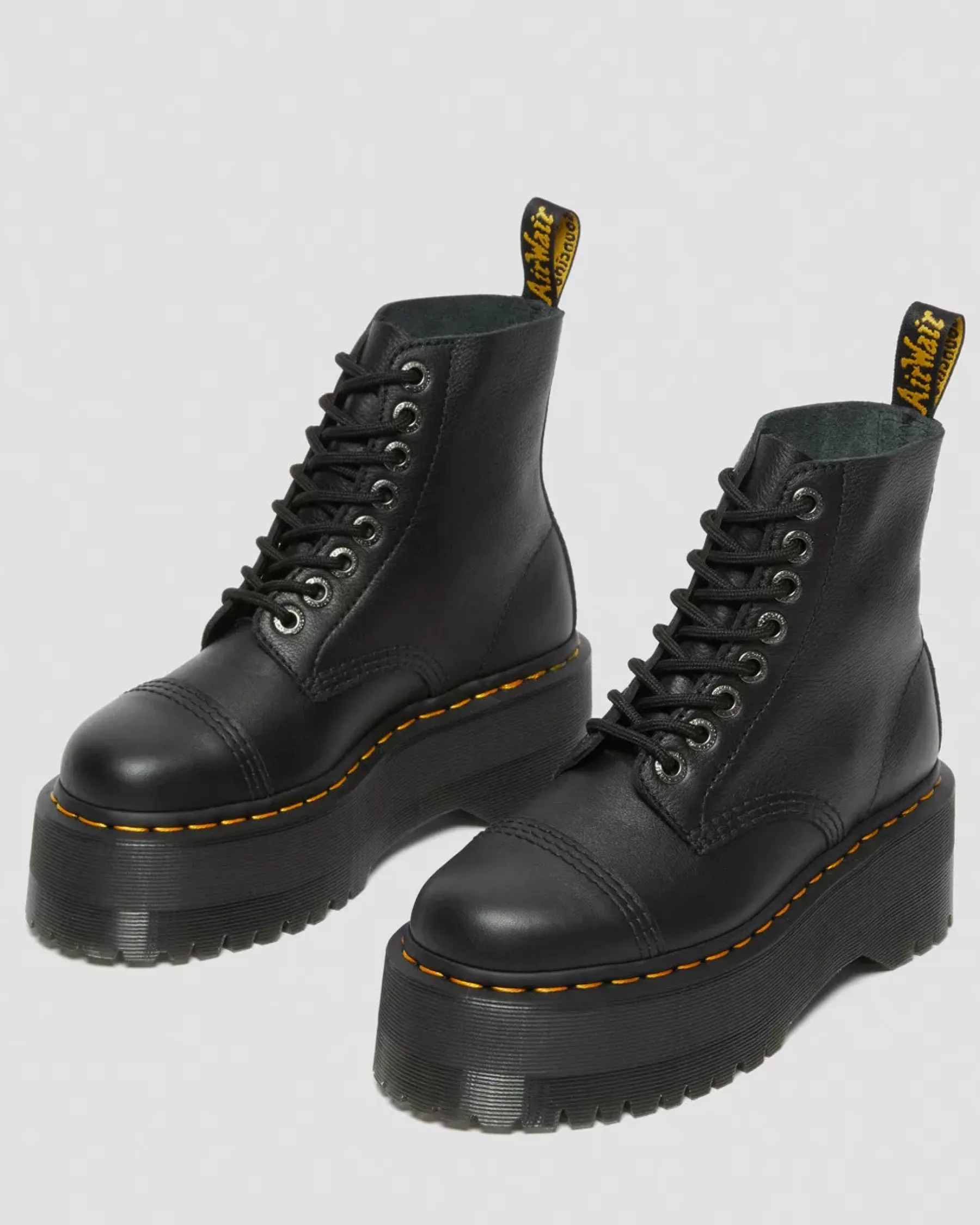 Platform Boots|Ankle Boots>Dr. Martens Sinclair Max Pisa Leather Platform Boots Black — Pisa