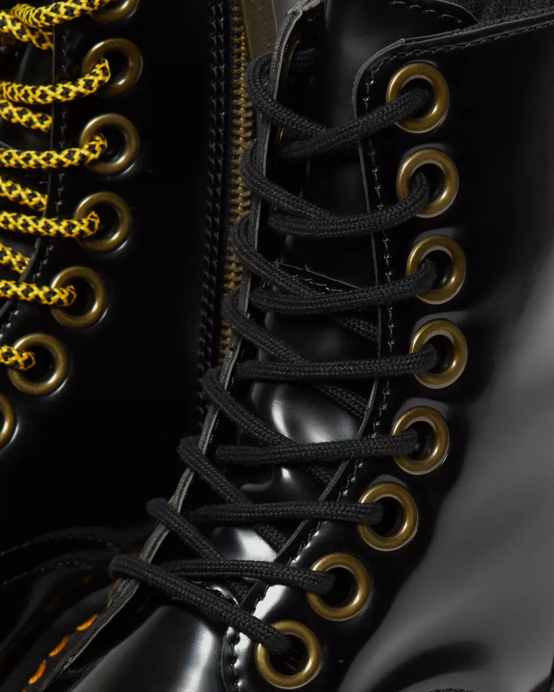 Platform Boots|Ankle Boots>Dr. Martens Vegan Jadon Boot Max Platforms Black — Oxford