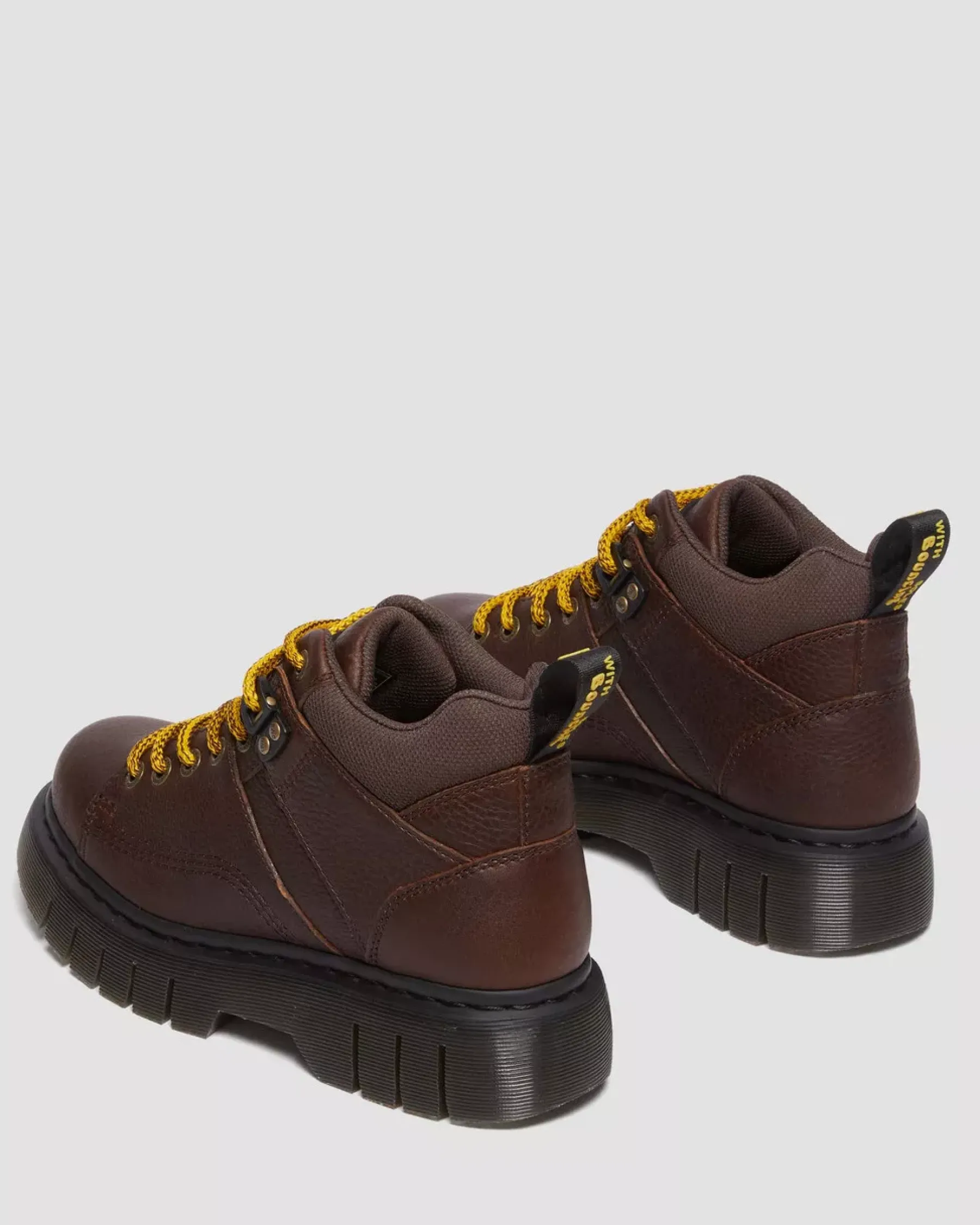 Platform Boots|Ankle Boots>Dr. Martens Woodard Grizzly Leather Low Casual Boots Dark Brown — Grizzly