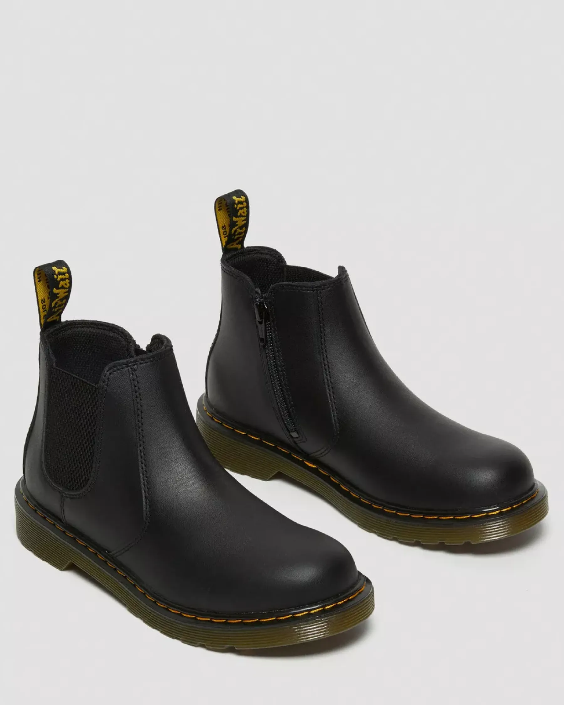 School Styles|Youth / 8-14 Years>Dr. Martens Youth 2976 Softy T Leather Chelsea Boots Black — Softy T